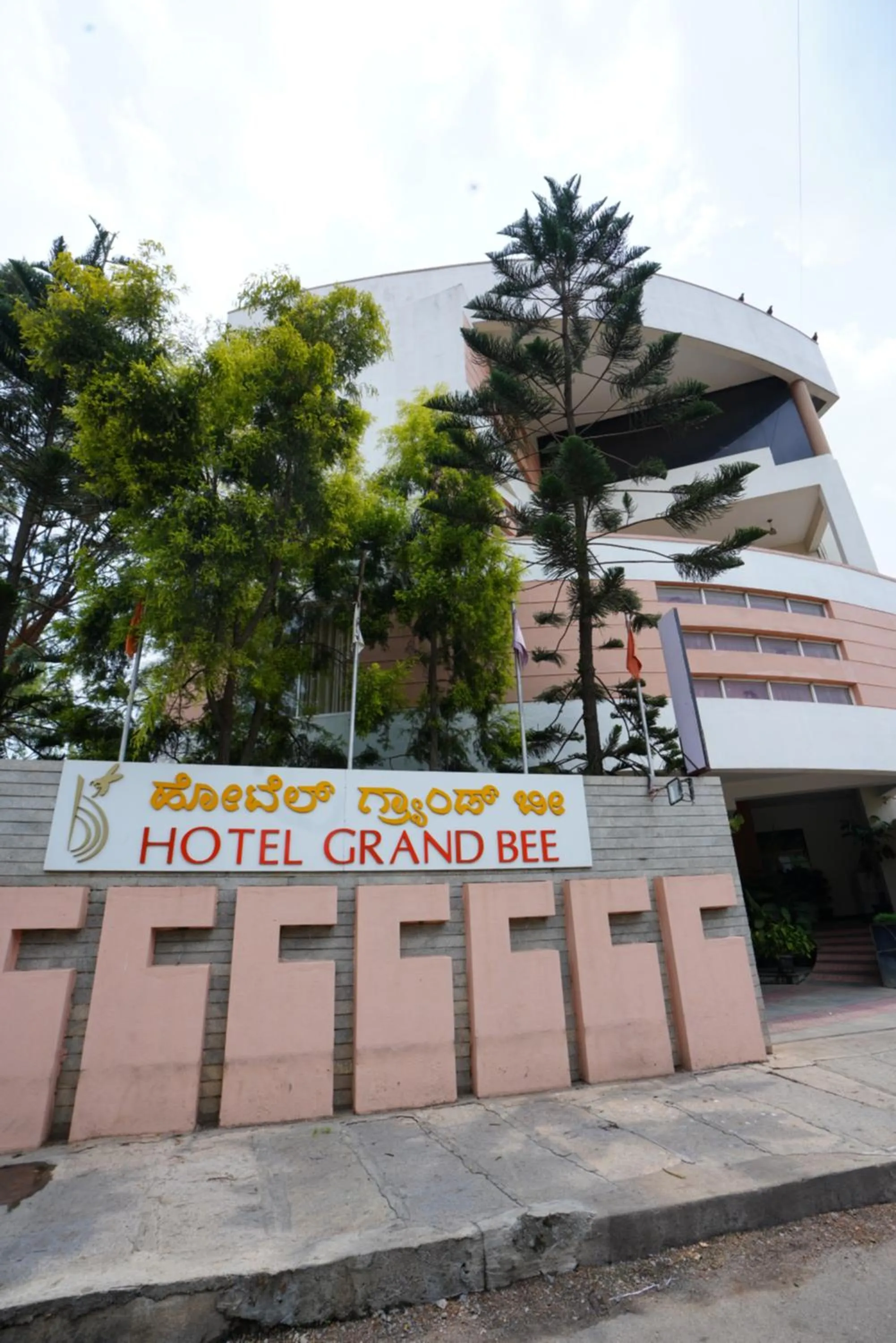Hotel Grand Bee Bangalore