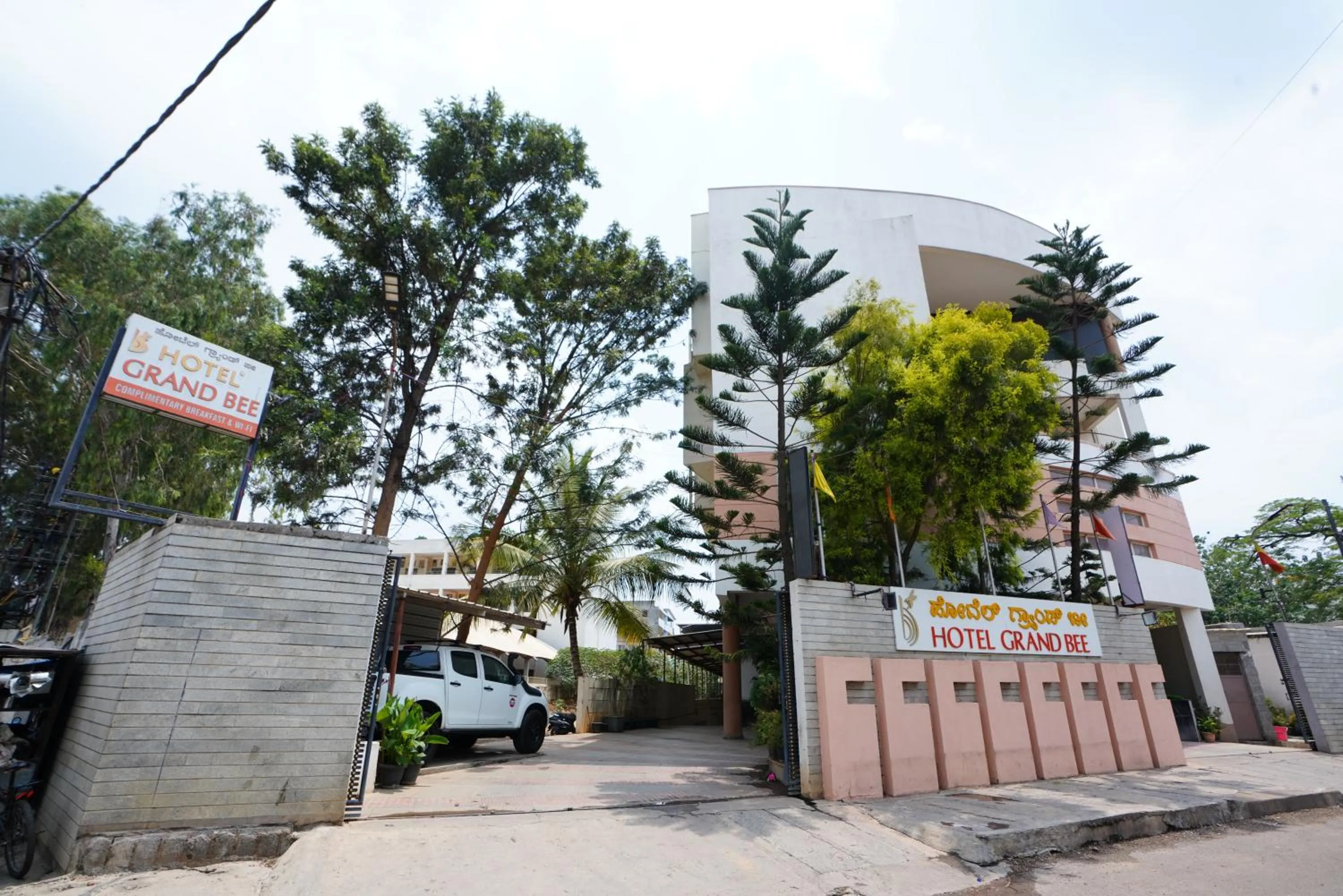 Hotel Grand Bee Bangalore