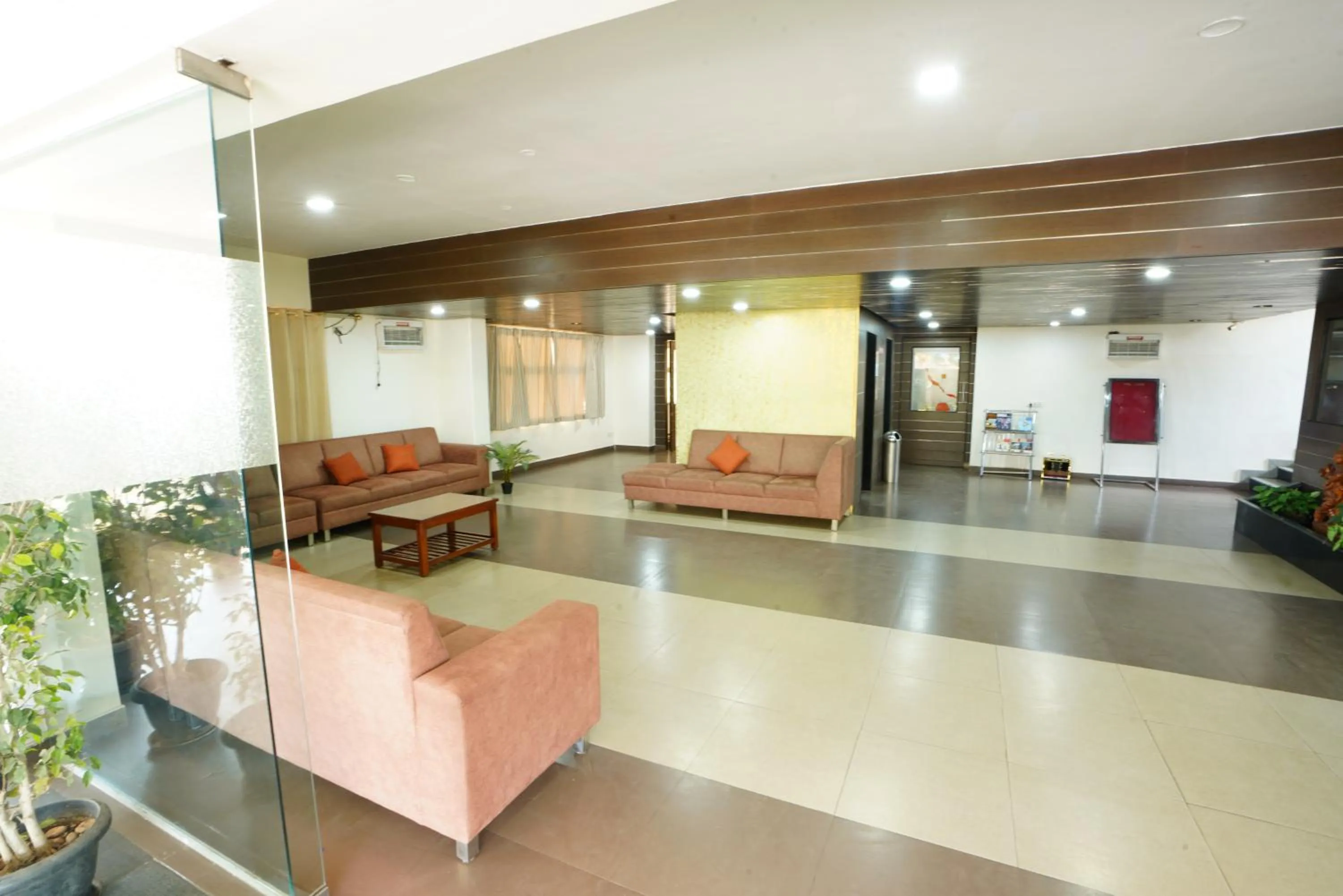 Hotel Grand Bee Bangalore