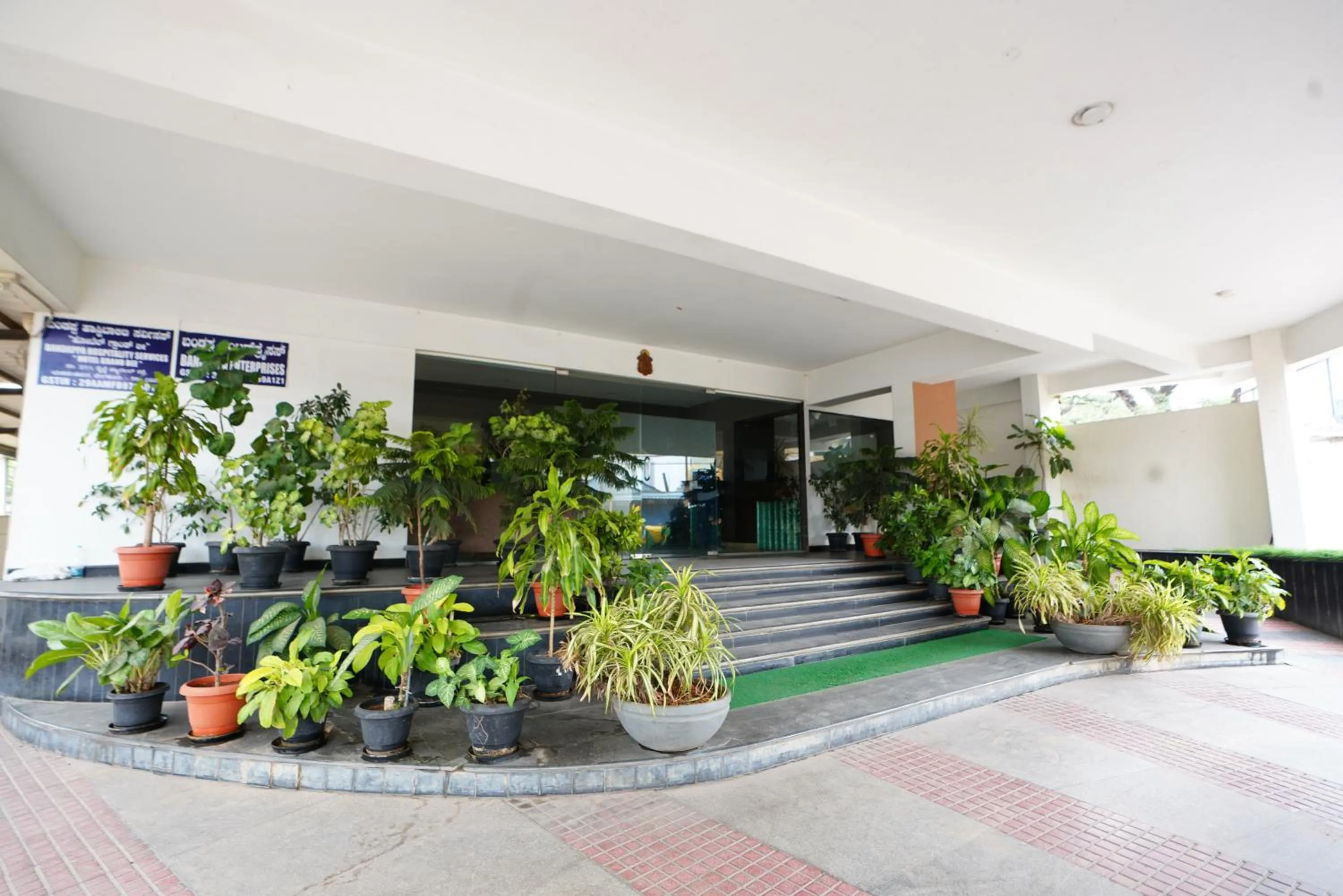 Hotel Grand Bee Bangalore