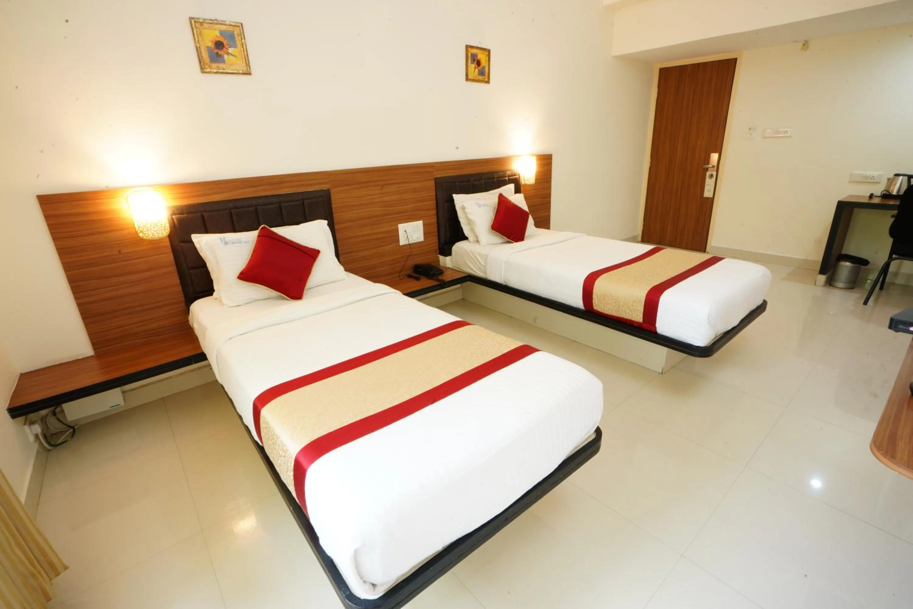 Hotel Grand Bee Bangalore