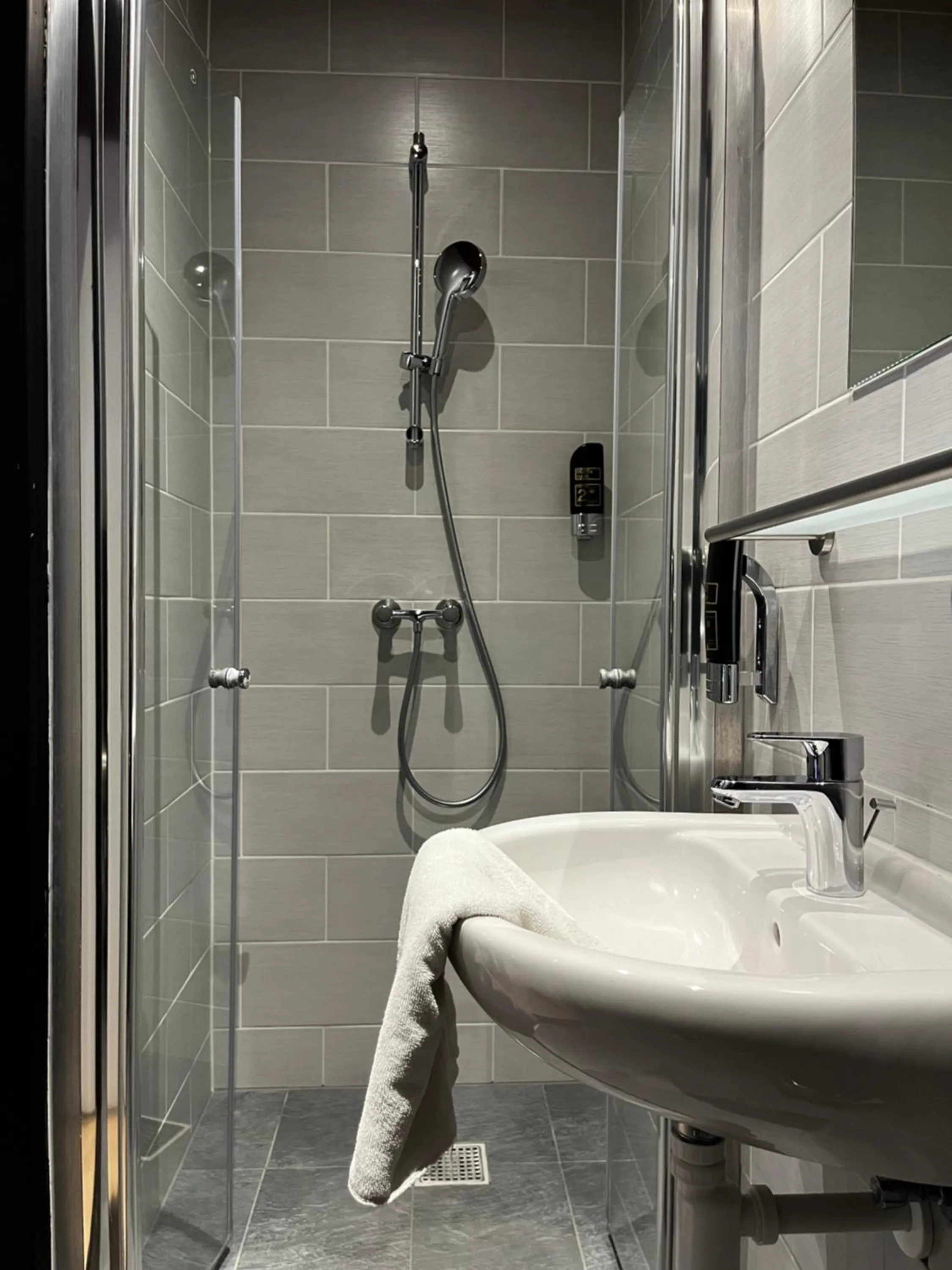 Shower in Heart of Amsterdam Hostel