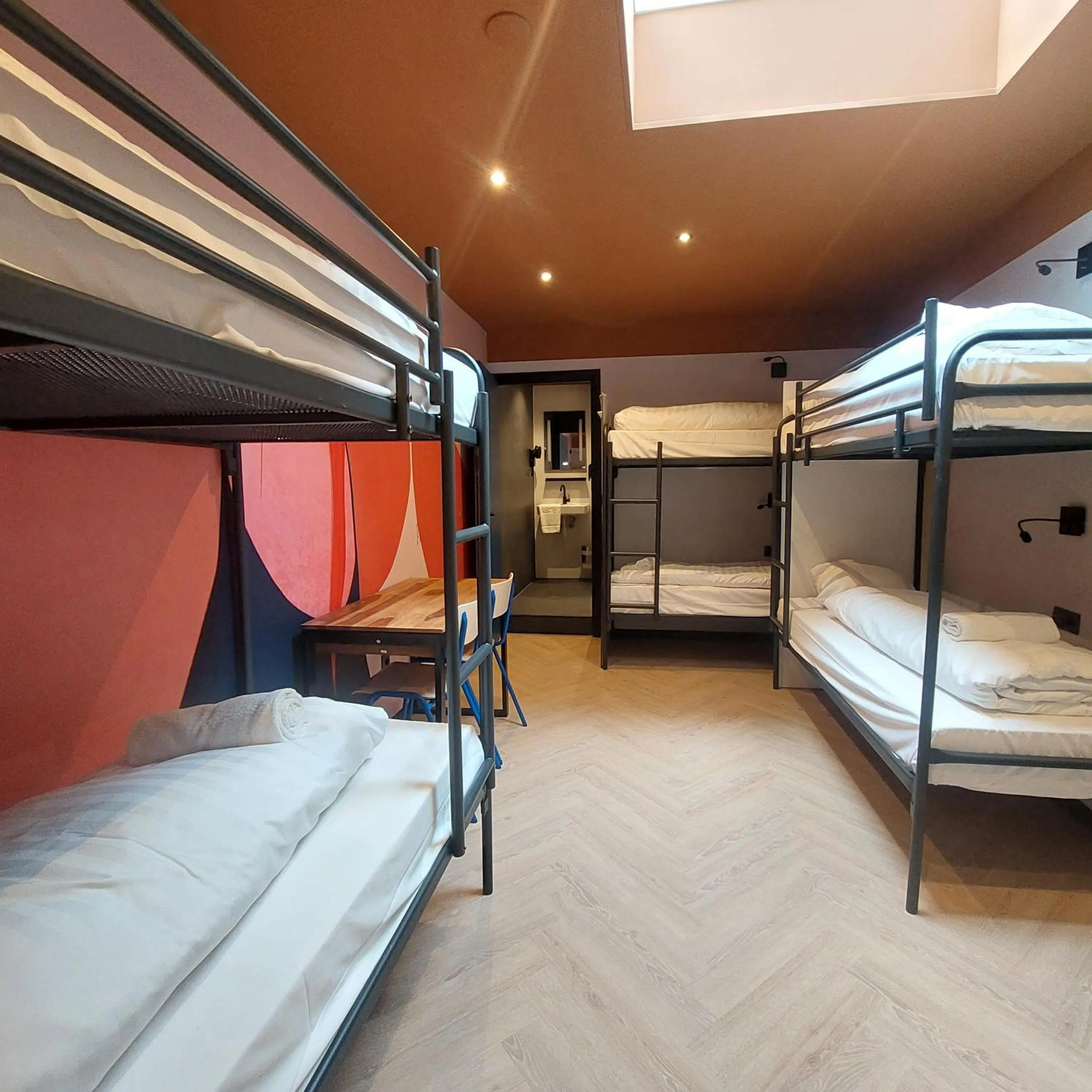 Bedroom, Bed in Heart of Amsterdam Hostel