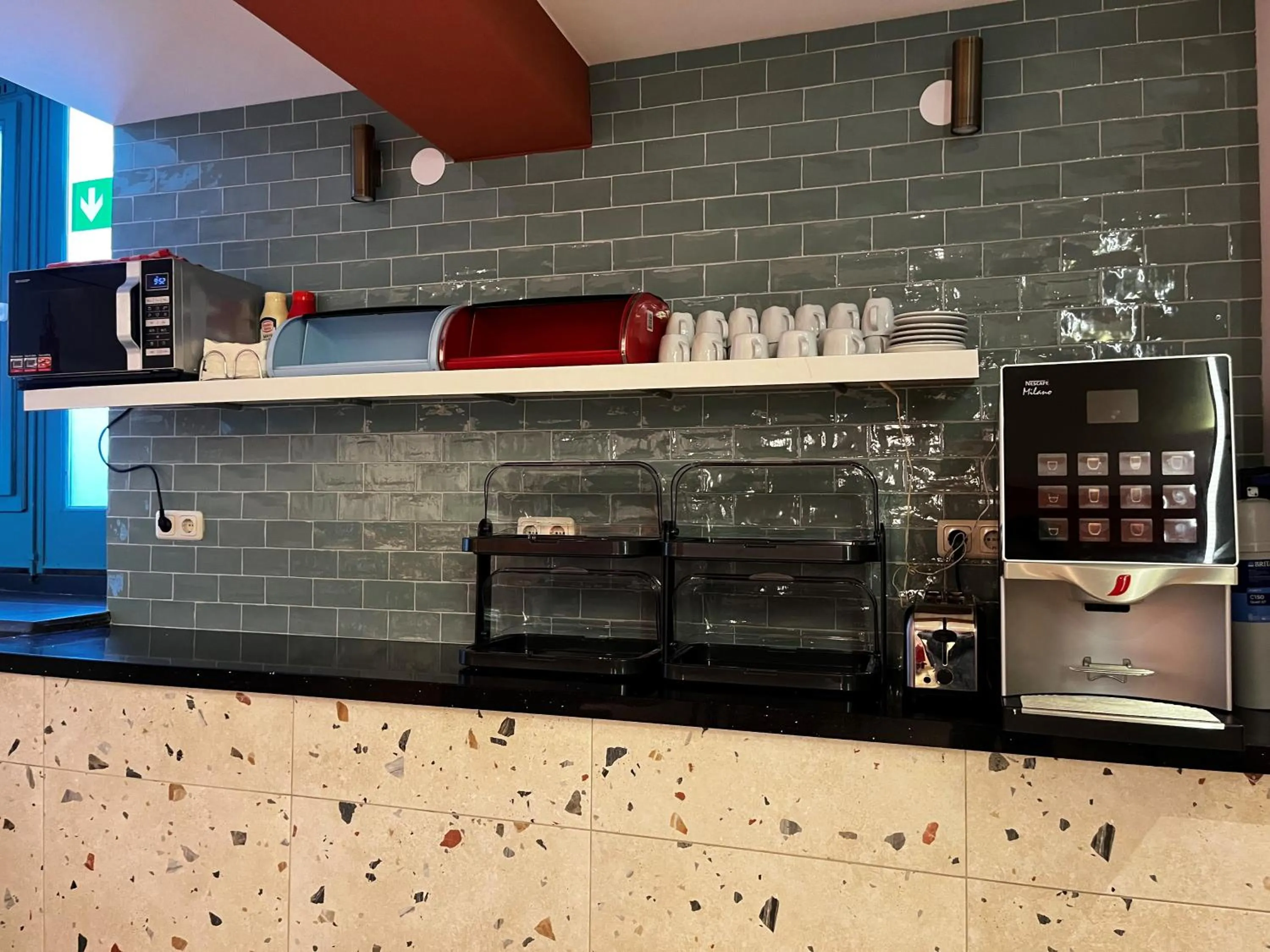 Breakfast in Heart of Amsterdam Hostel