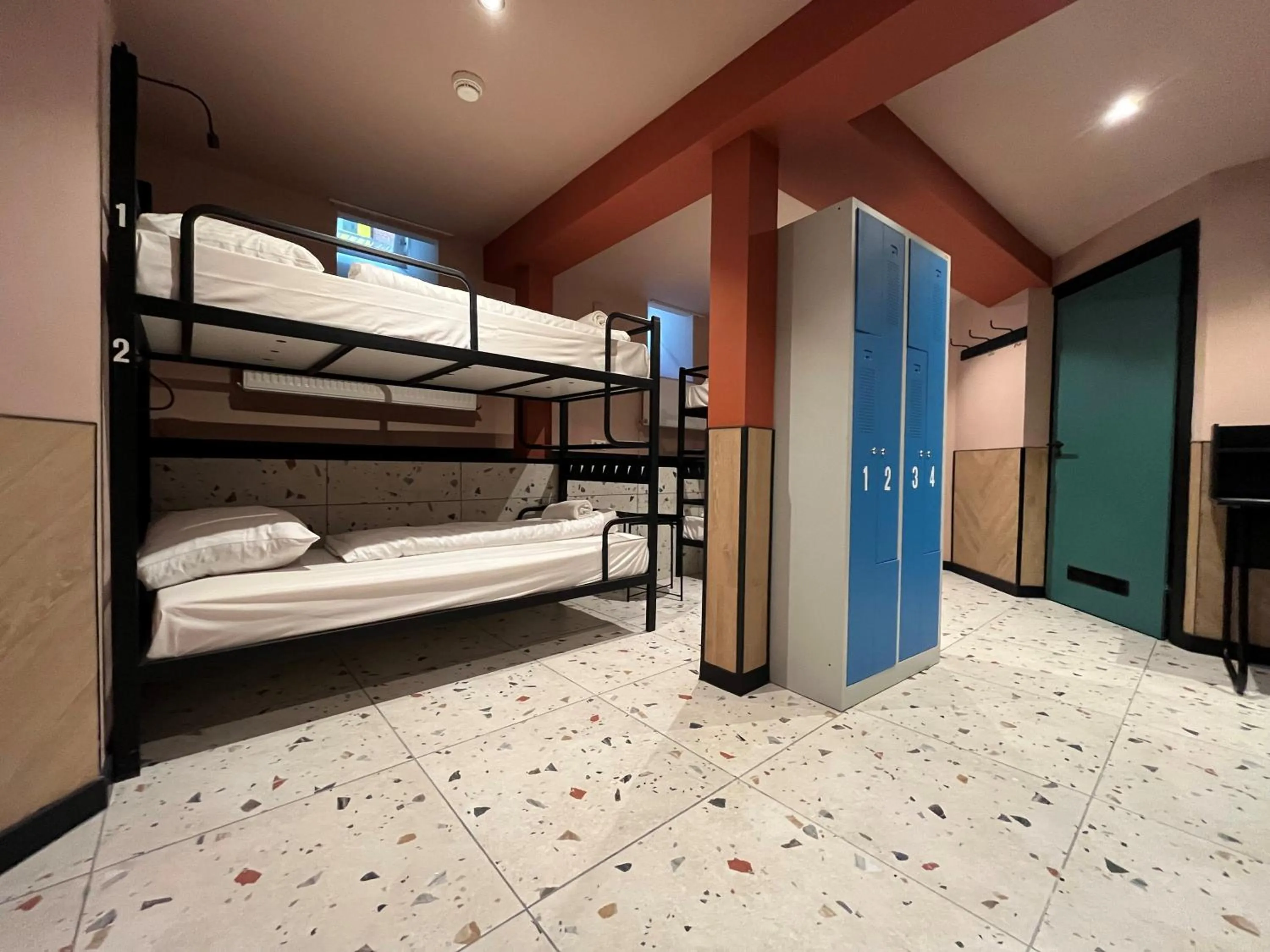 Bedroom, Bed in Heart of Amsterdam Hostel