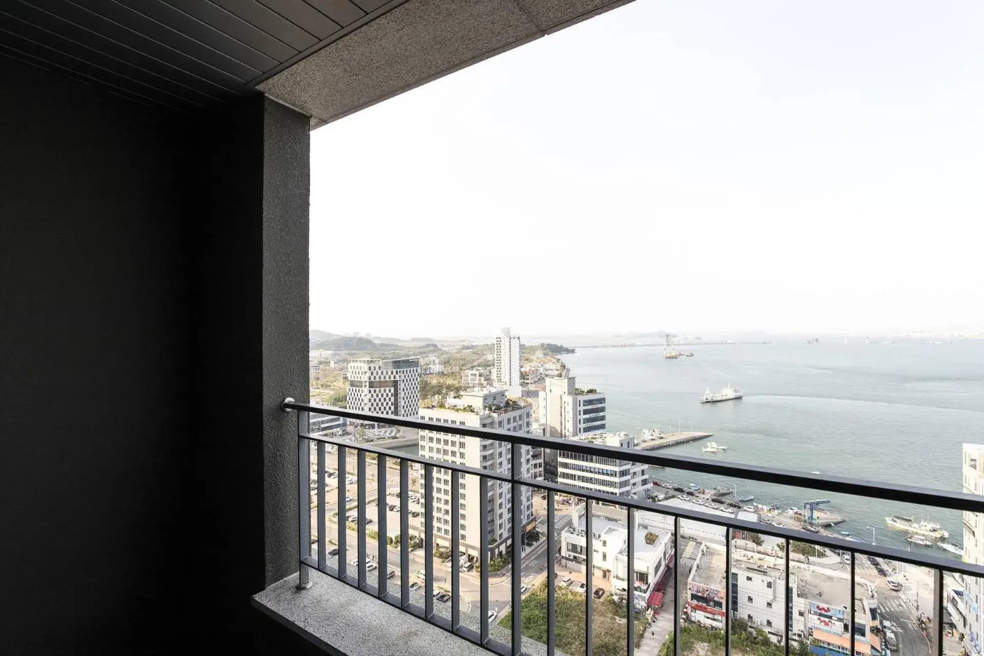 Standard Double Room with Terrace in Western Grace Hotel Incheon Standard Double Room with Terrace in Western Grace Hotel Incheon