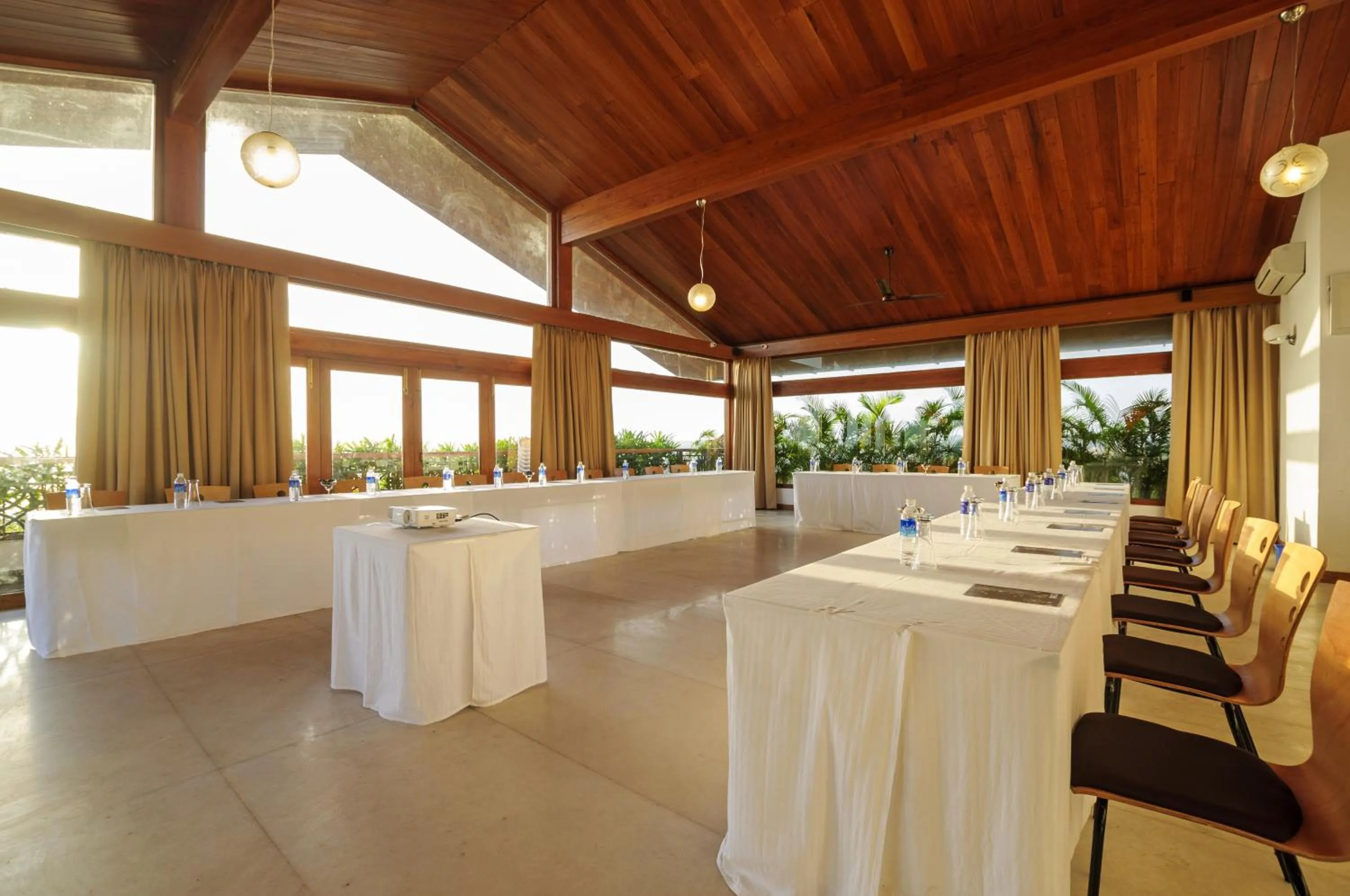Meeting/conference room in Varanda Do Mar