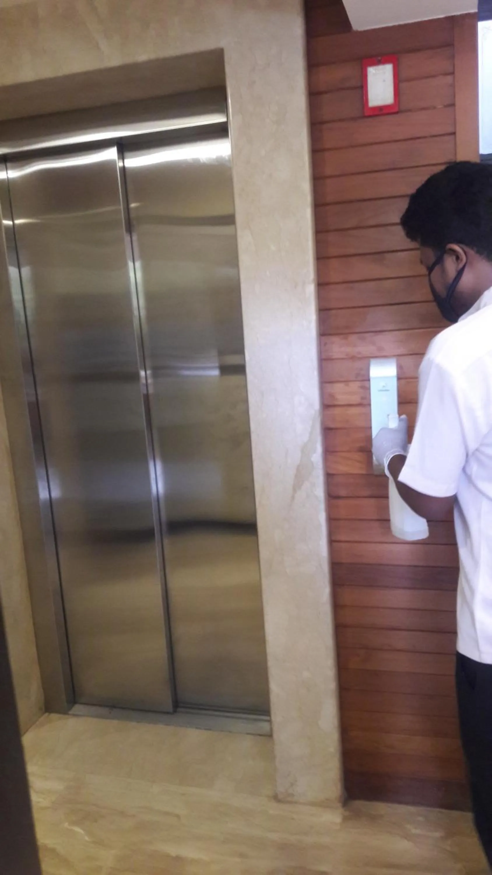 Staff in Varanda Do Mar