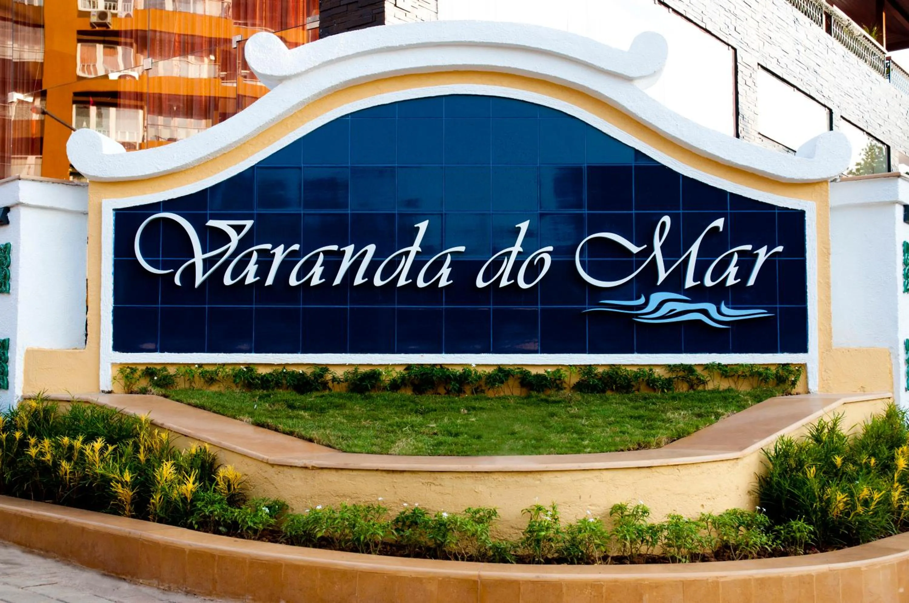 Facade/entrance in Varanda Do Mar