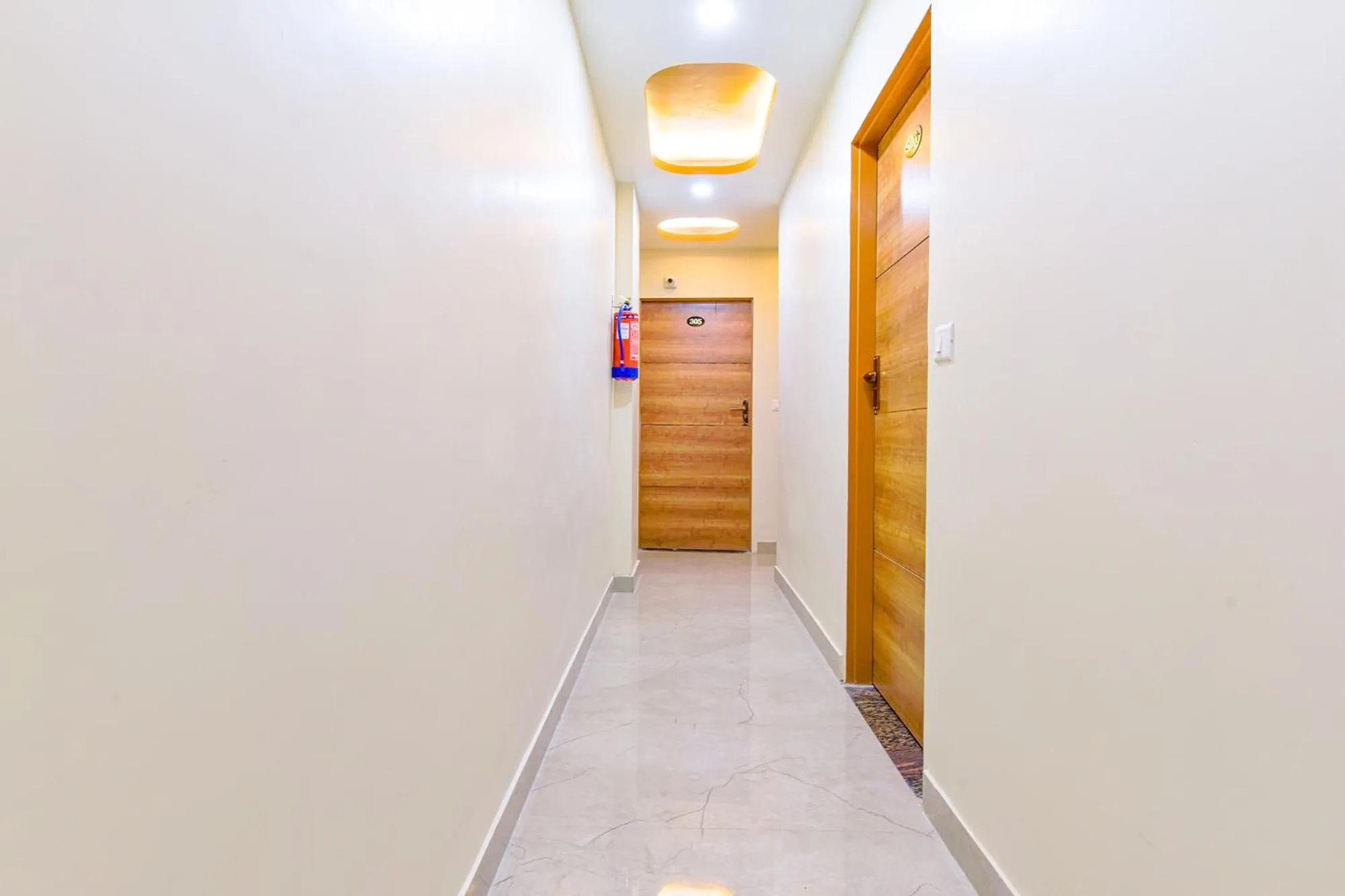 Lobby or reception in FabHotel Bohra International