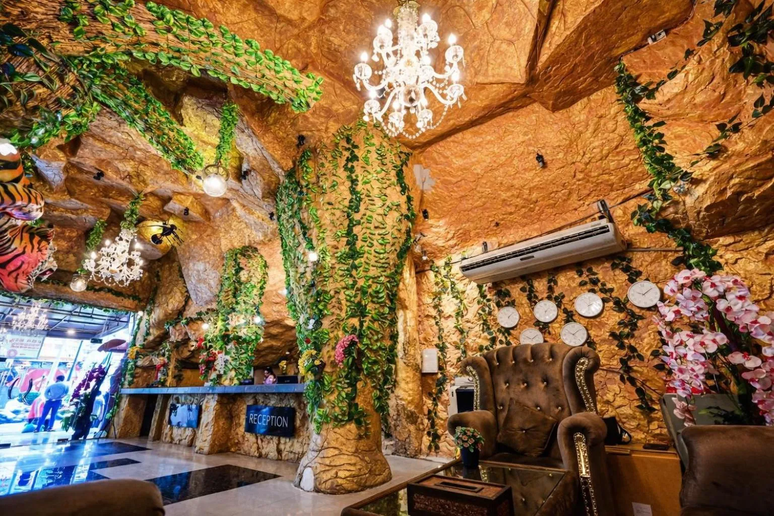 Seating area in Tiger Complex Hotel