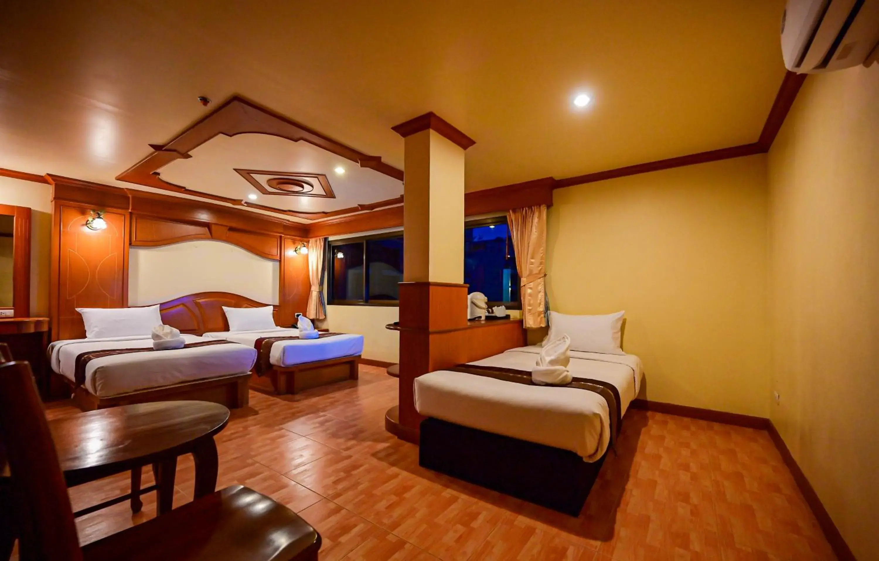 Family Room - single occupancy in Tiger Complex Hotel Family Room - single occupancy in Tiger Complex Hotel