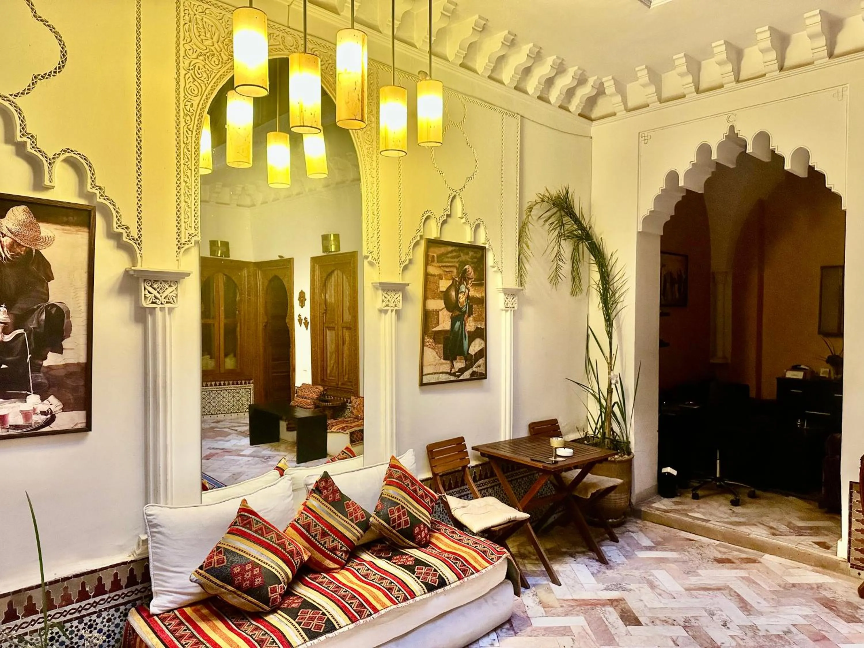 Seating area, Bed in Riad Radia
