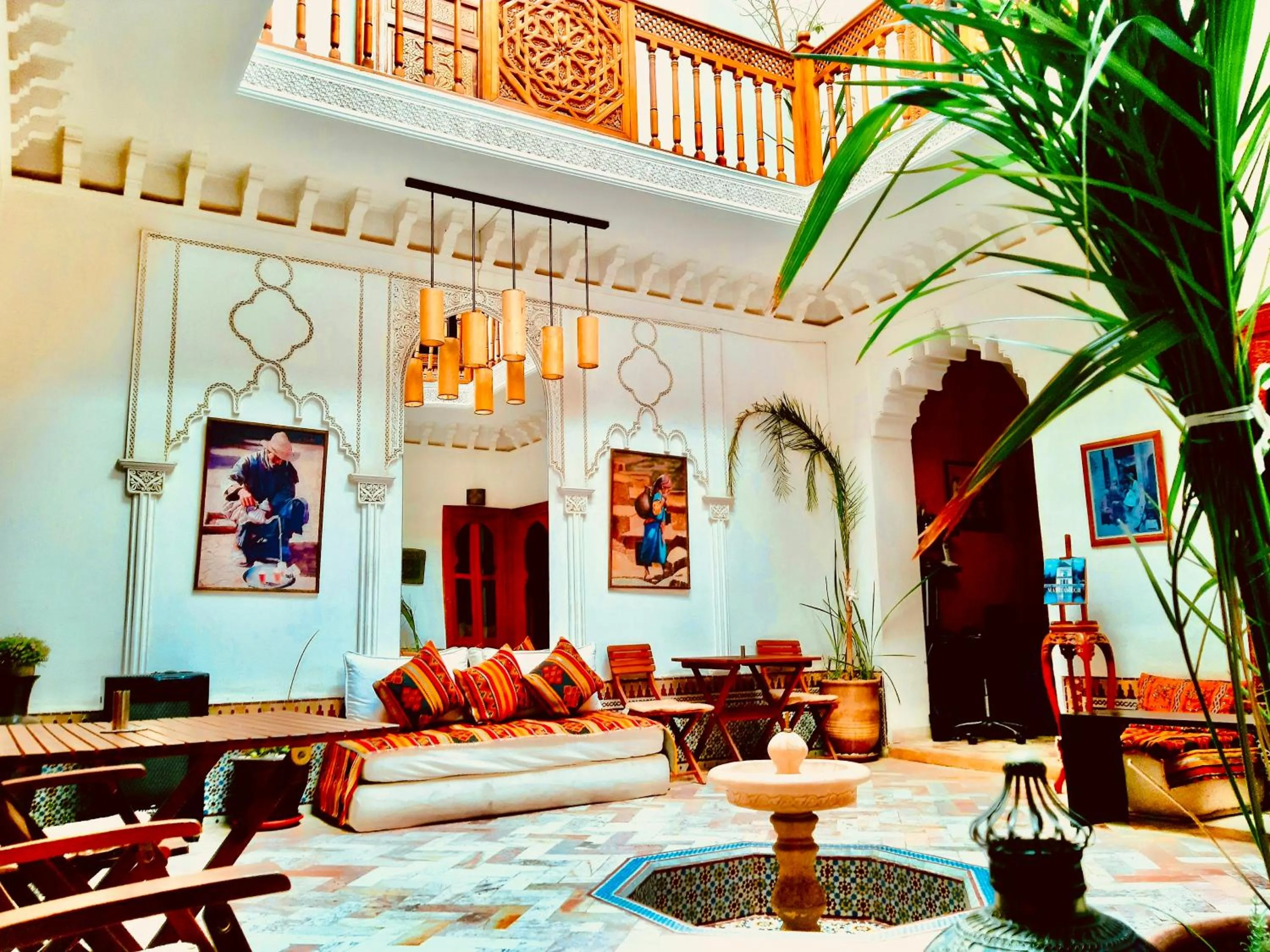 Restaurant/places to eat in Riad Radia