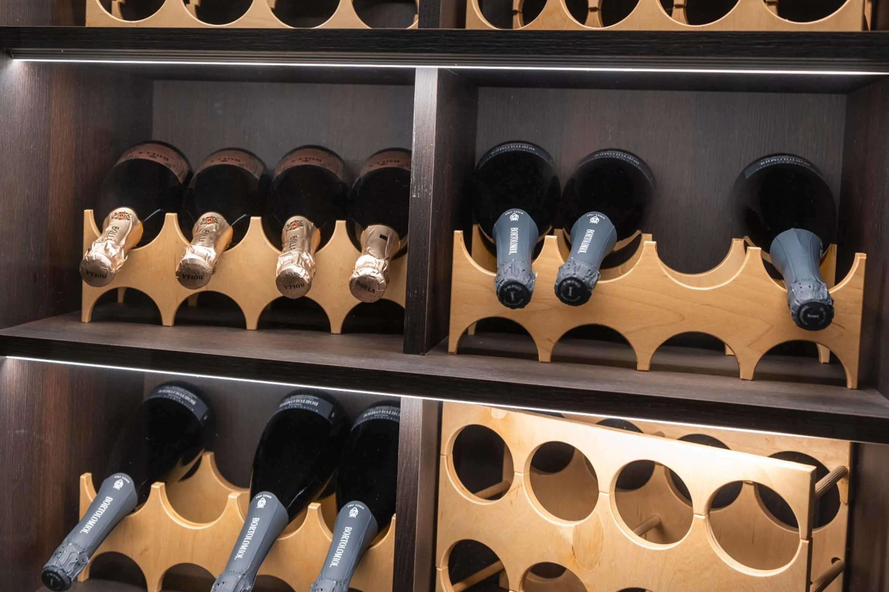 Lounge or bar in Divina Luxury Hotel