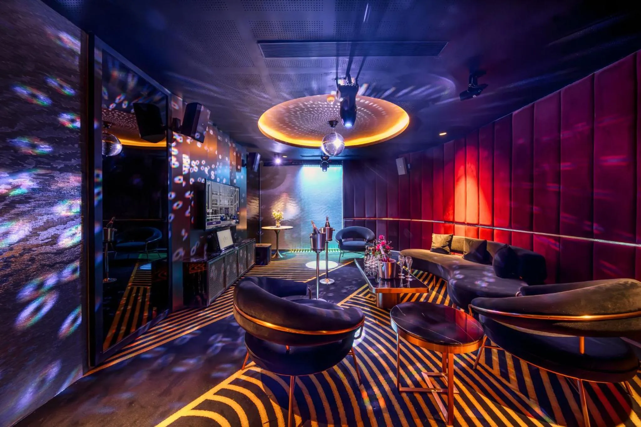 Lounge or bar in Glee Nairobi, a Preferred LVX Hotel