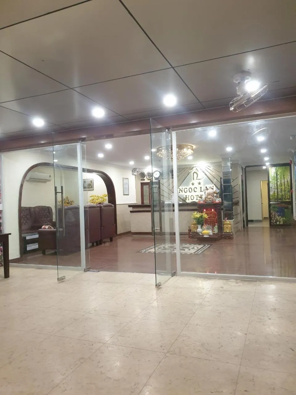 Facade/entrance in Ngọc Lan Hotel