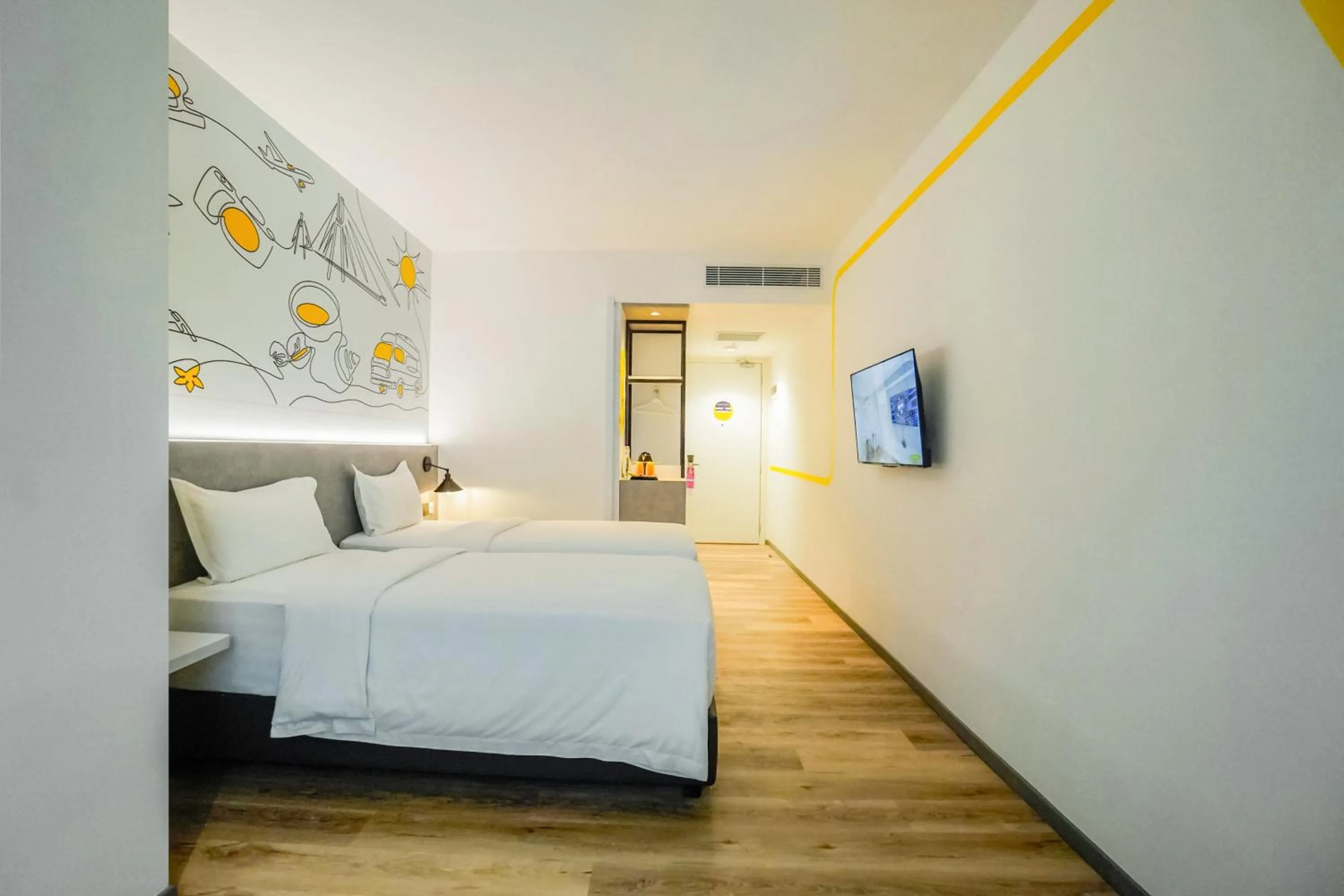 Bed in Yello Hotel Harbour Bay