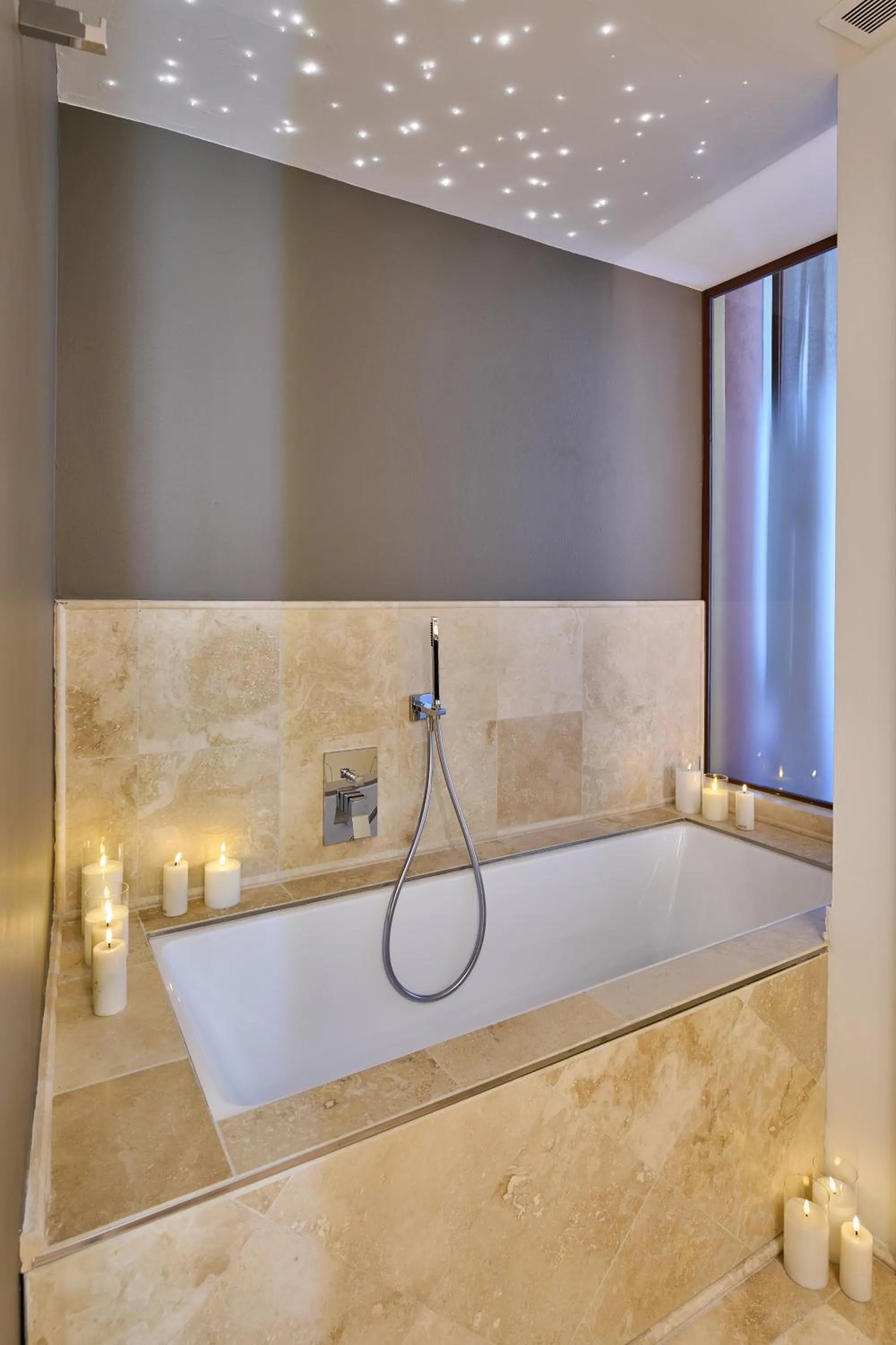 Hot Tub in Duomo Luxury Florence