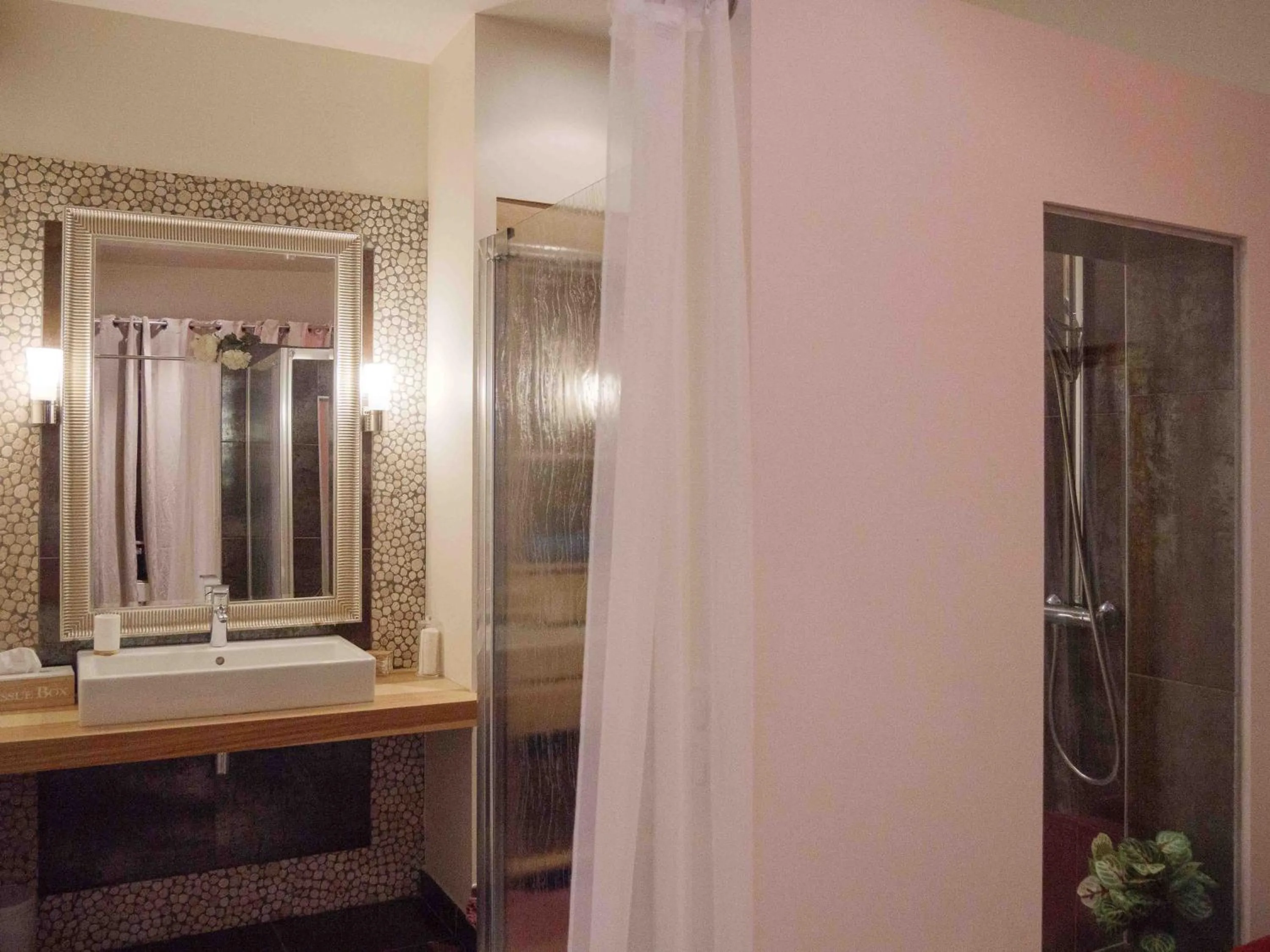 Shower in Le Mas de la Prade