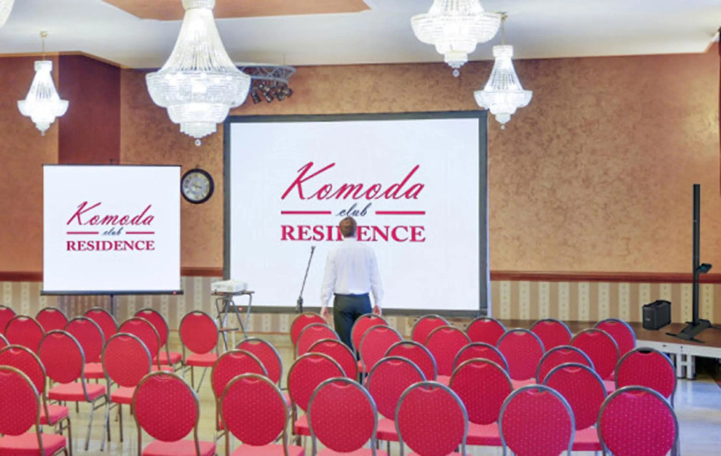 Meeting/conference room in Komoda Club Residence