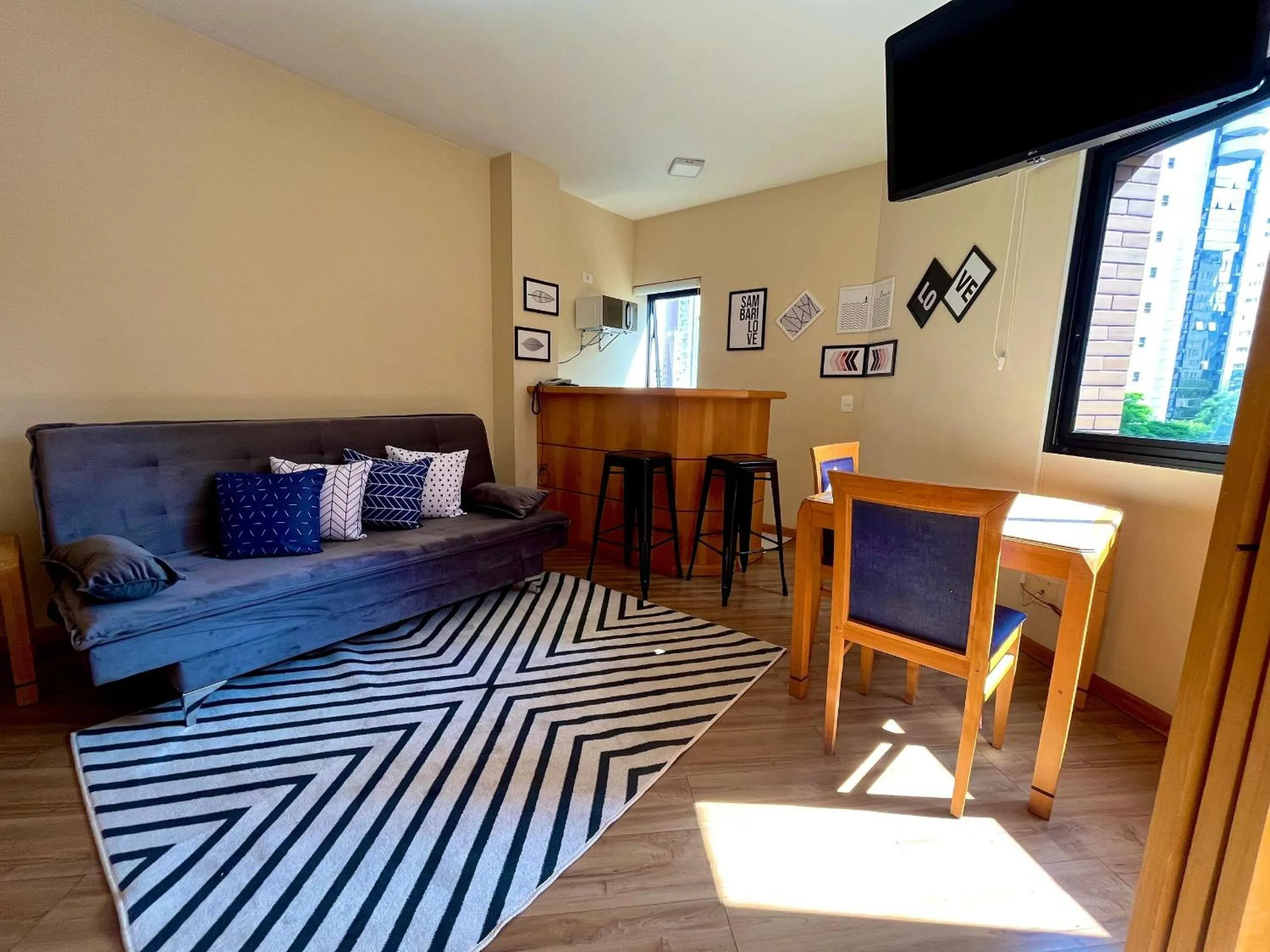 Living room in LFlats ALAMEDA CAMPINAS Jardim Paulista