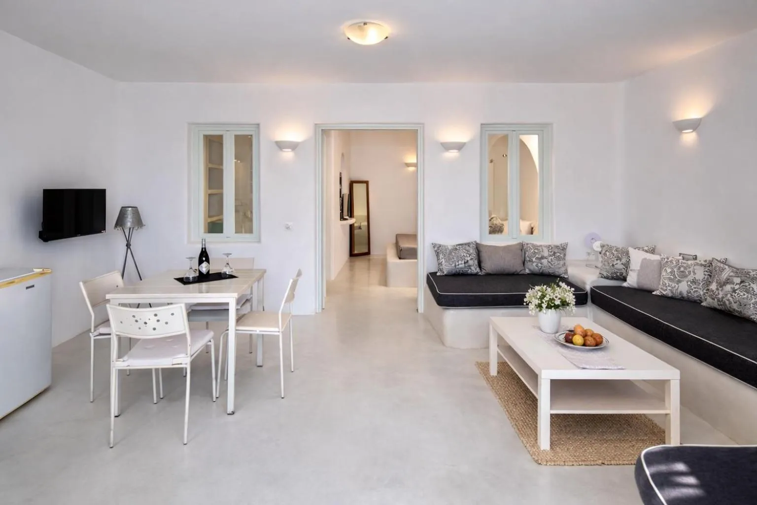 TV and multimedia in Abrazo Villas