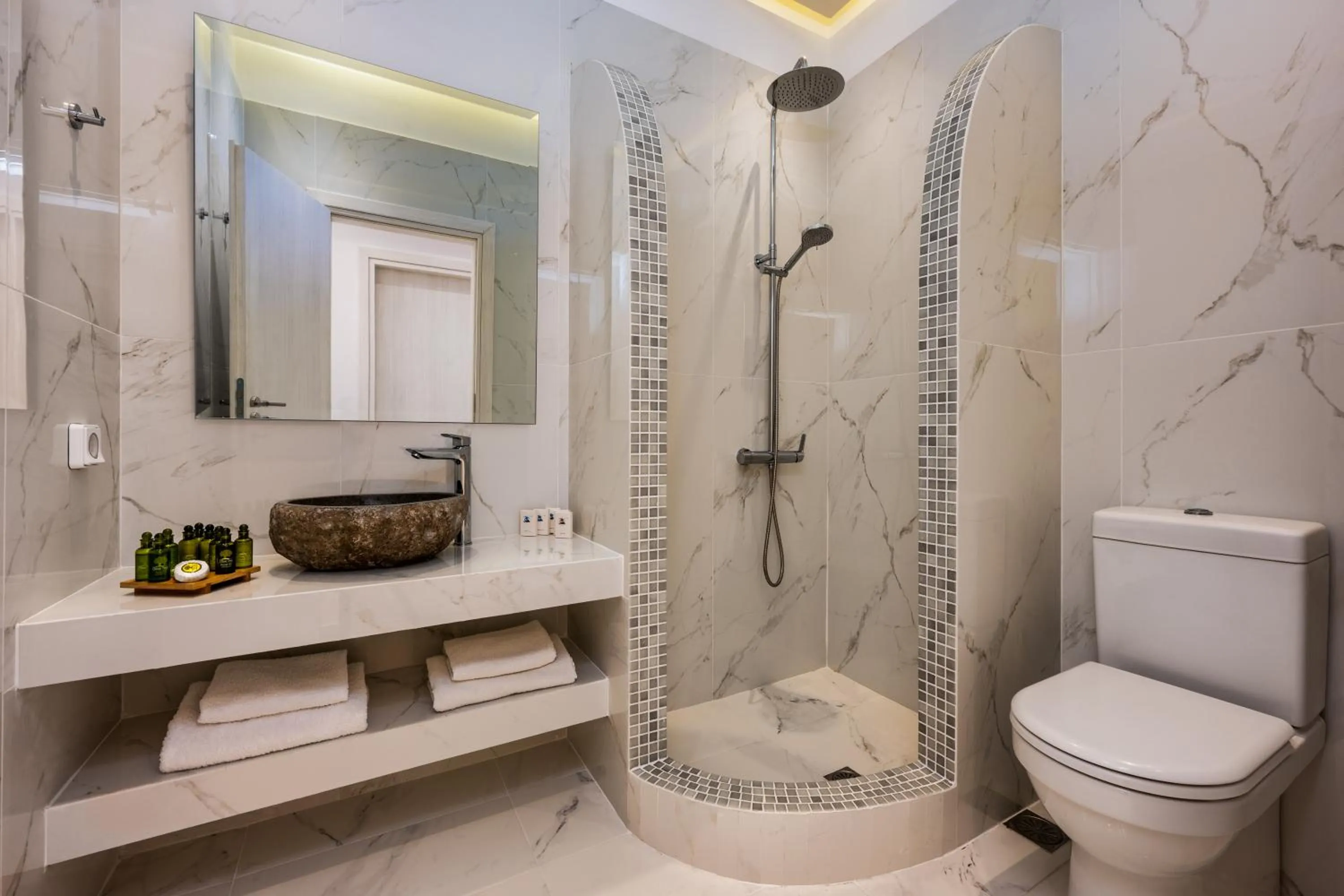 Bathroom in Abrazo Villas