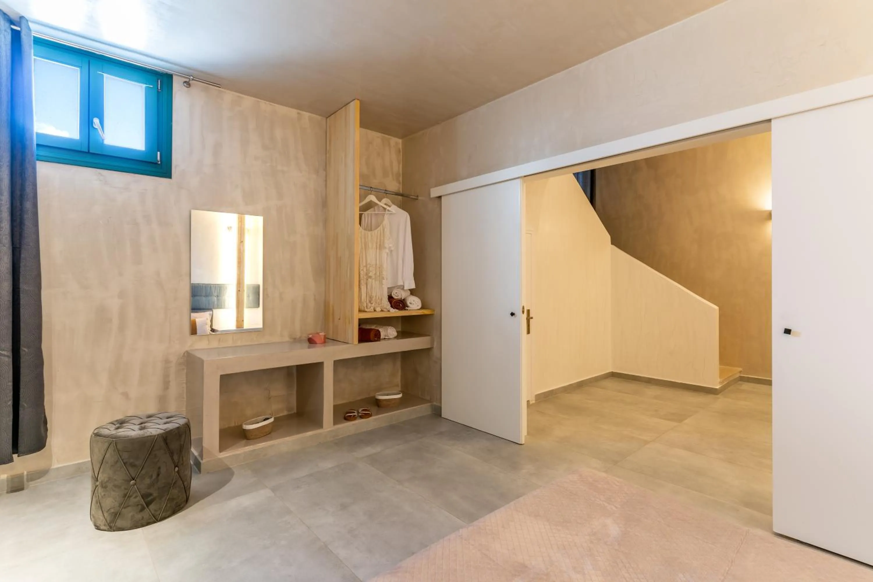 wardrobe in Abrazo Villas