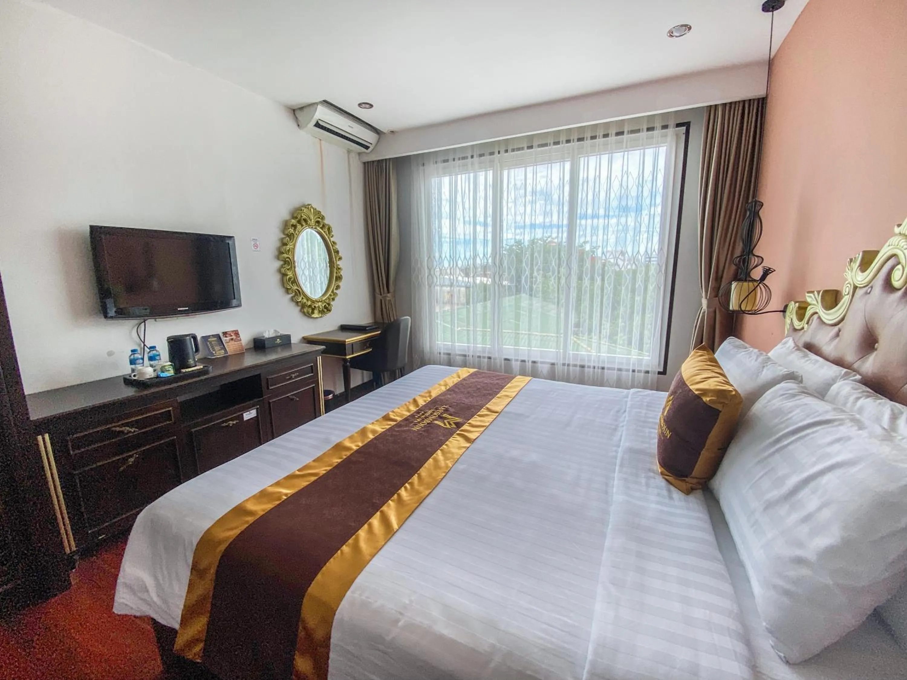 Bed in Xaysomboun Hotel & SPA