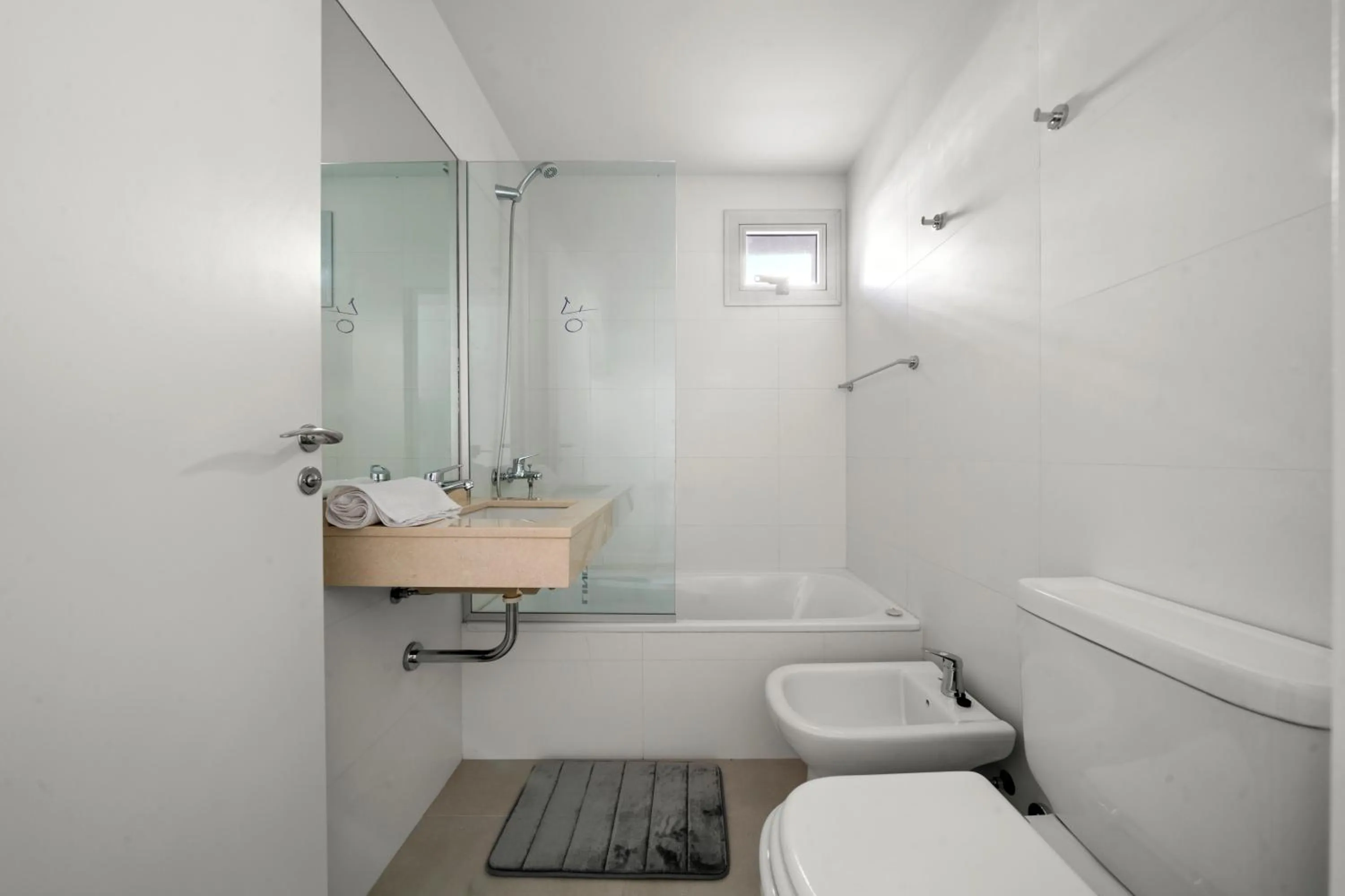 Shower in La Vie Suite Barrio Norte