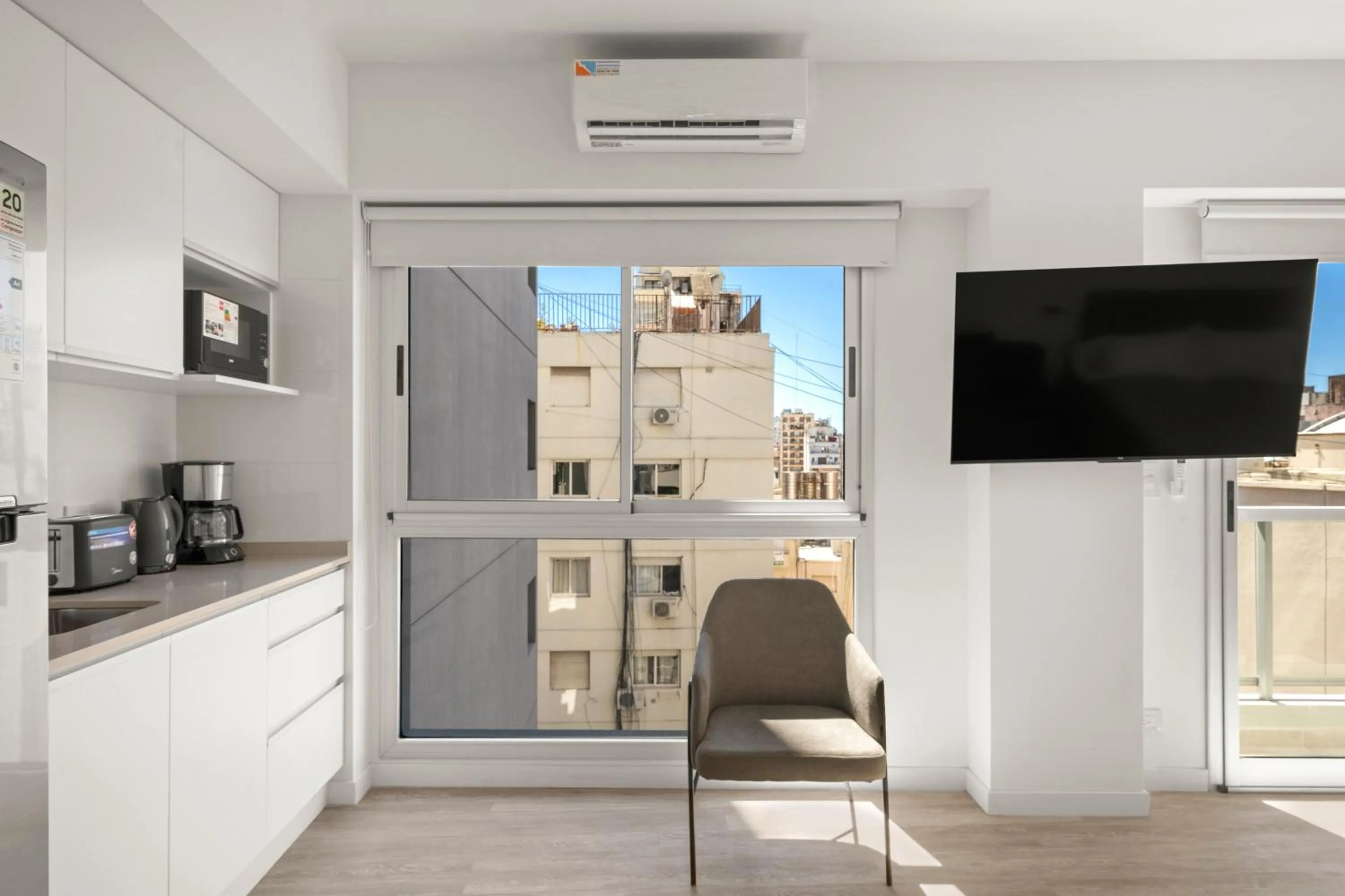 Coffee/tea facilities in La Vie Suite Barrio Norte