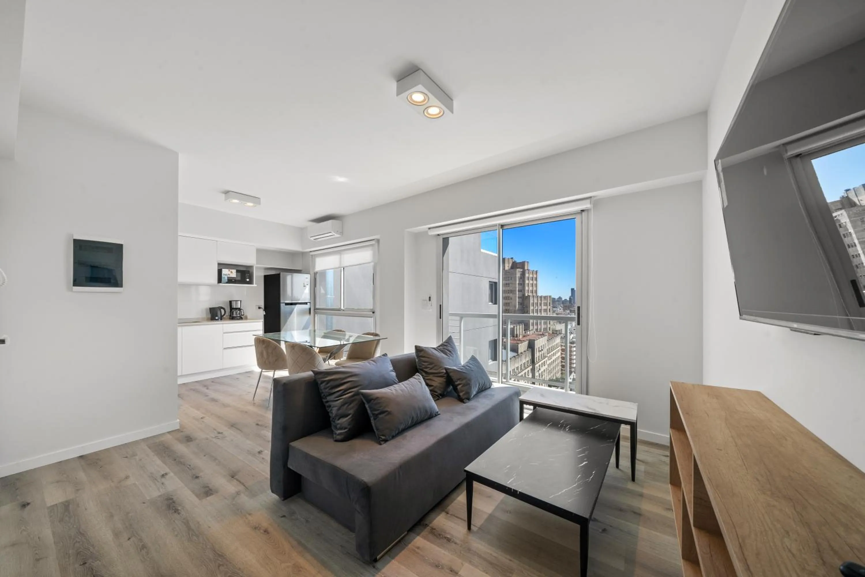 TV and multimedia in La Vie Suite Barrio Norte