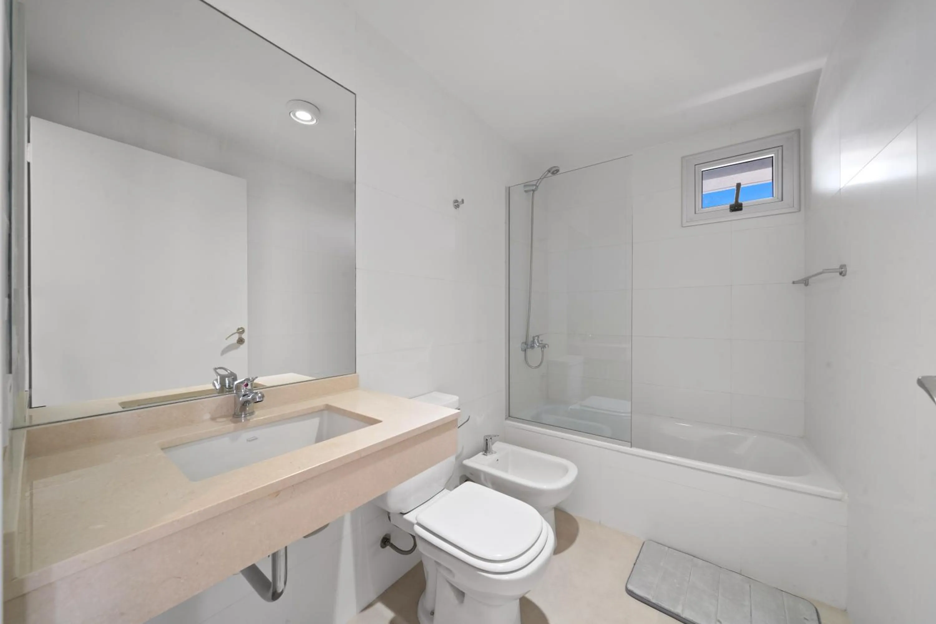 Shower in La Vie Suite Barrio Norte