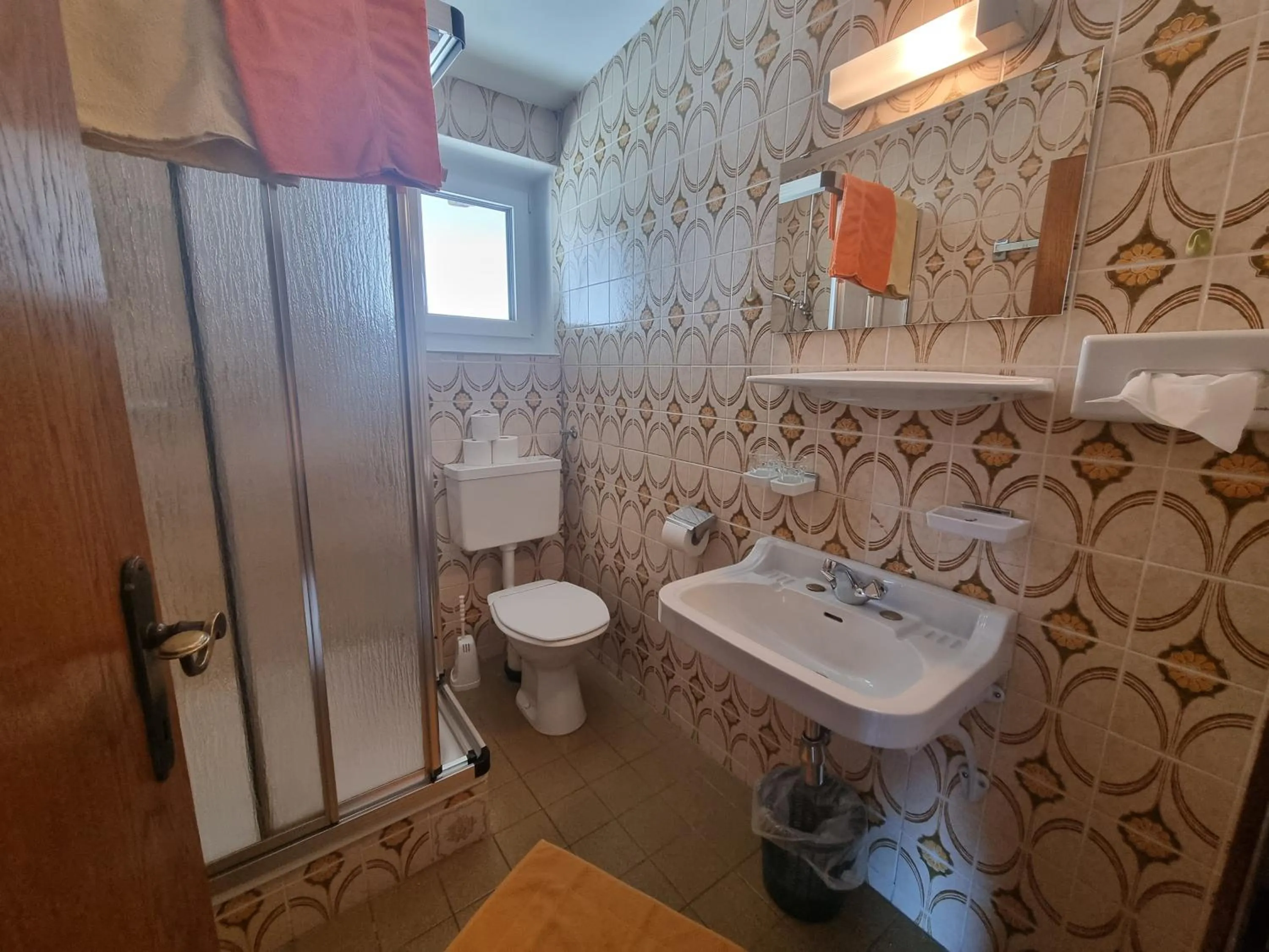 Bathroom in Pension Kaiserer