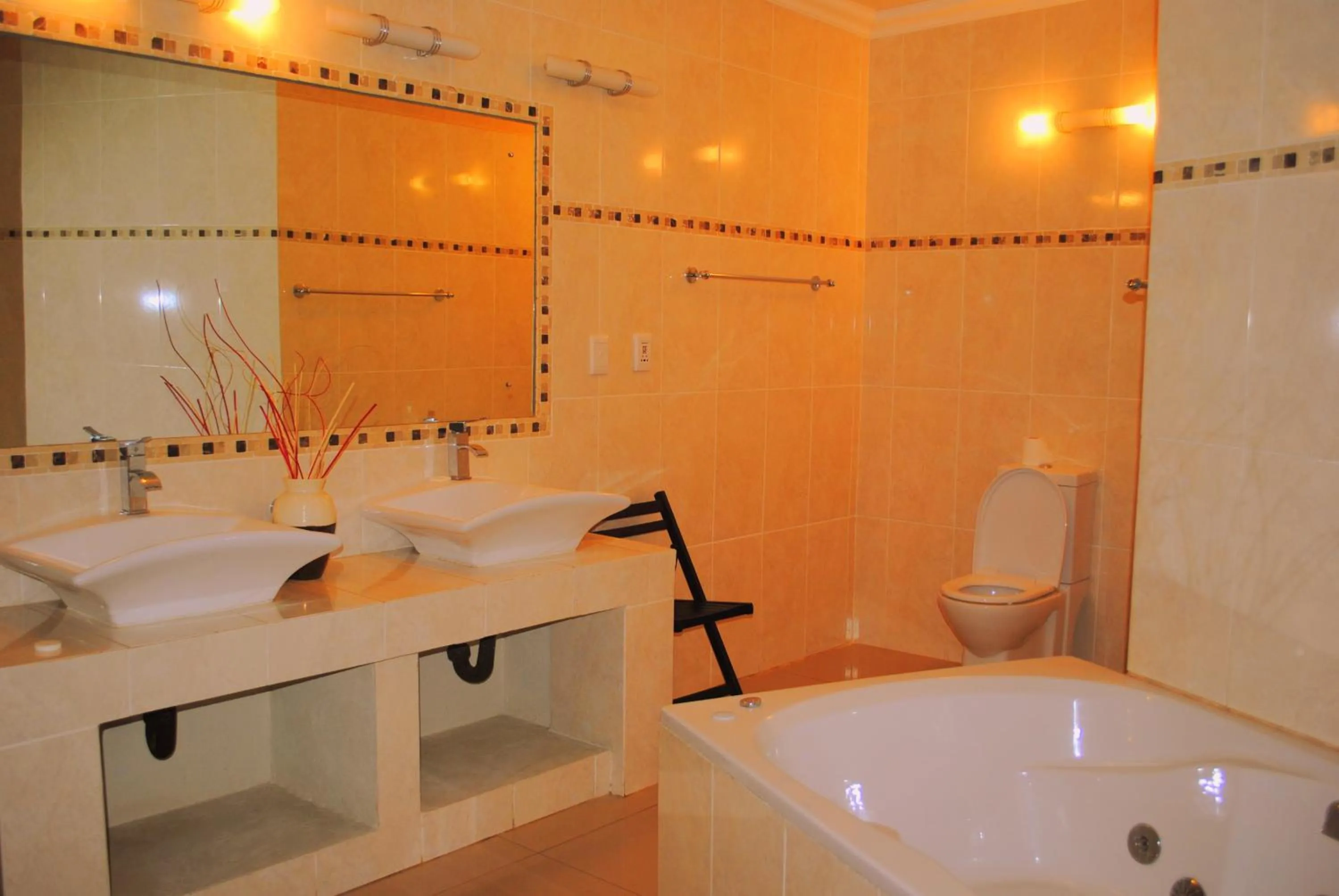 Bathroom in Palm Valley Inn And Day Spa