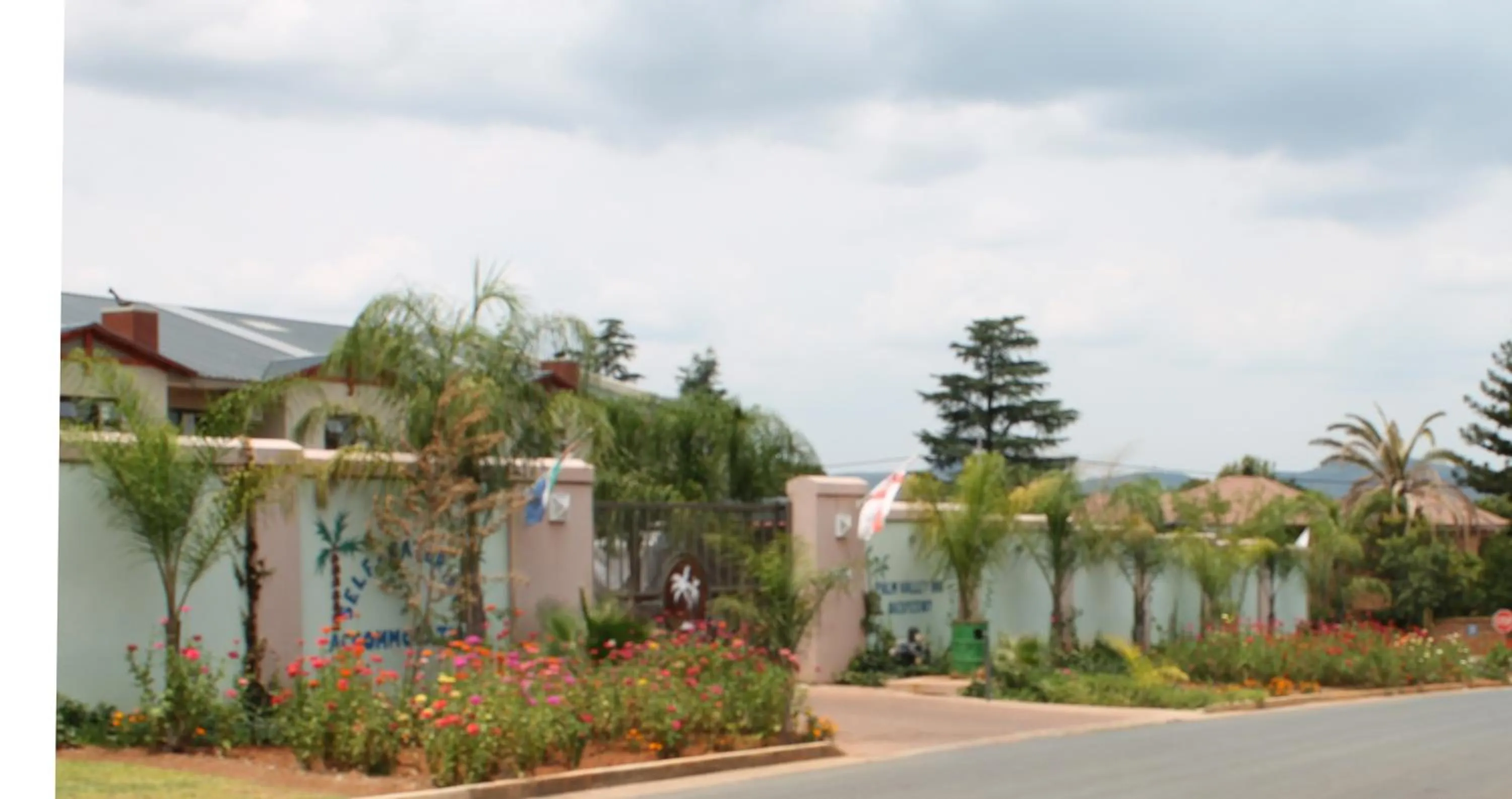 Facade/entrance in Palm Valley Inn And Day Spa