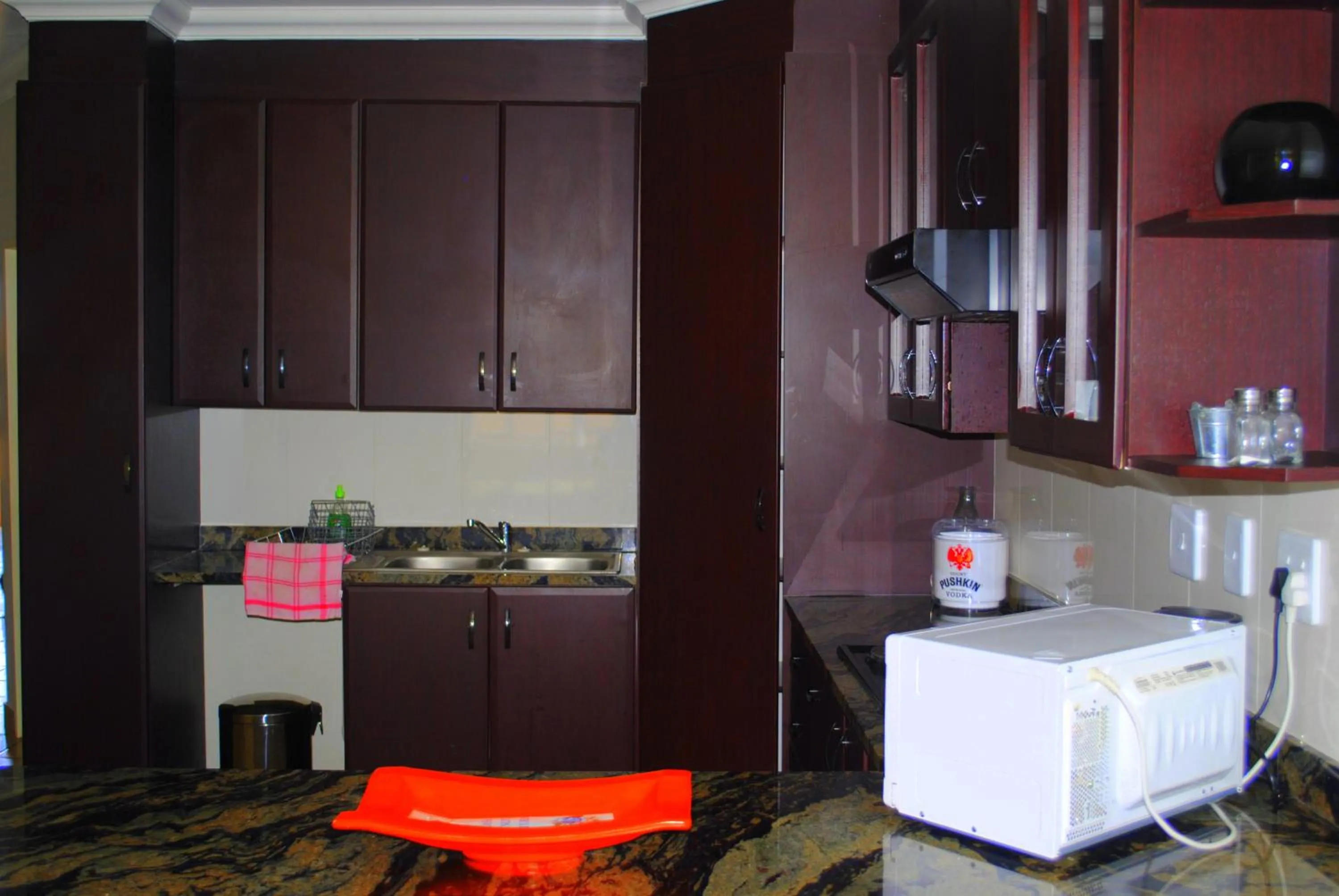 Kitchen or kitchenette in Palm Valley Inn And Day Spa