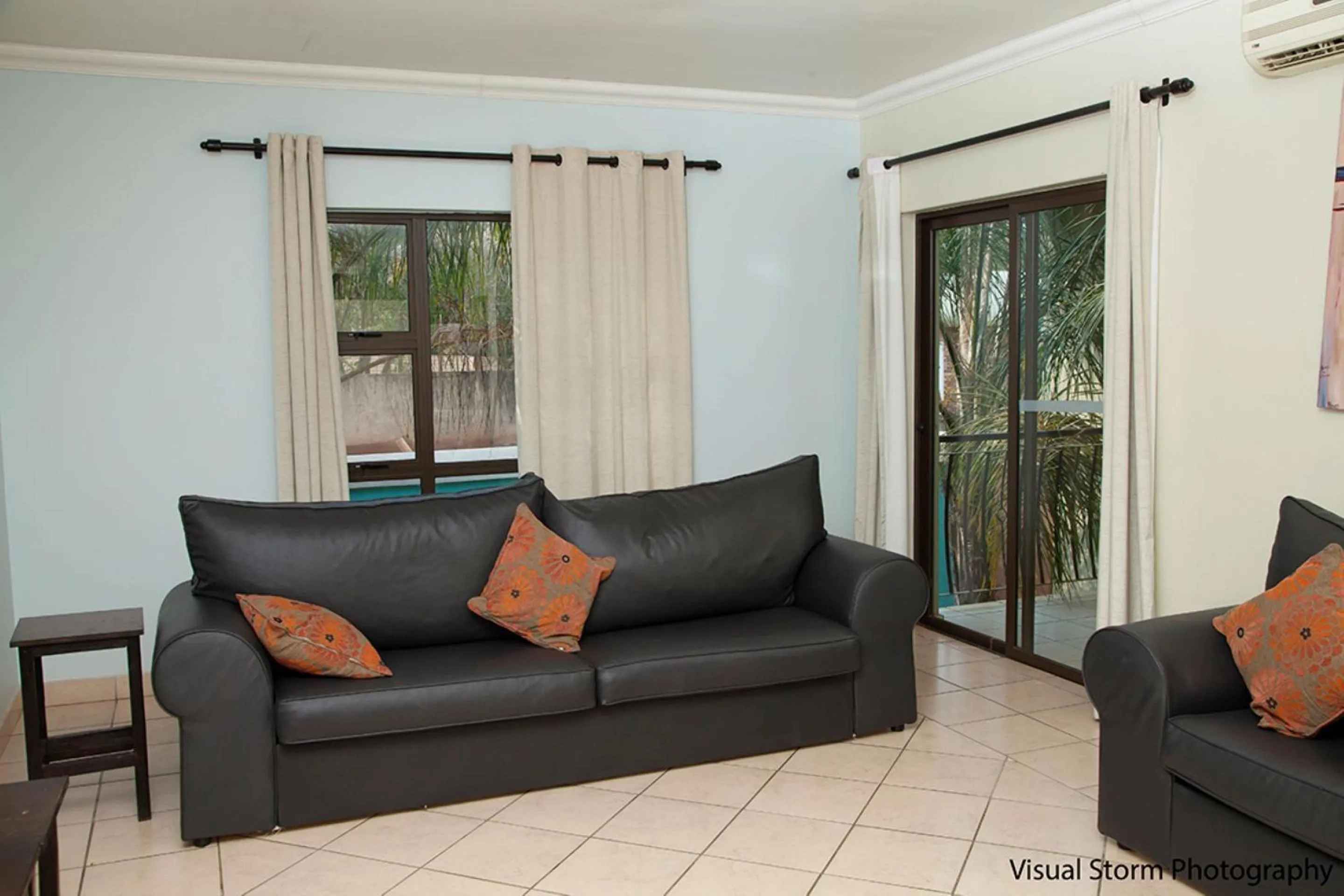 Living room in Palm Valley Inn And Day Spa