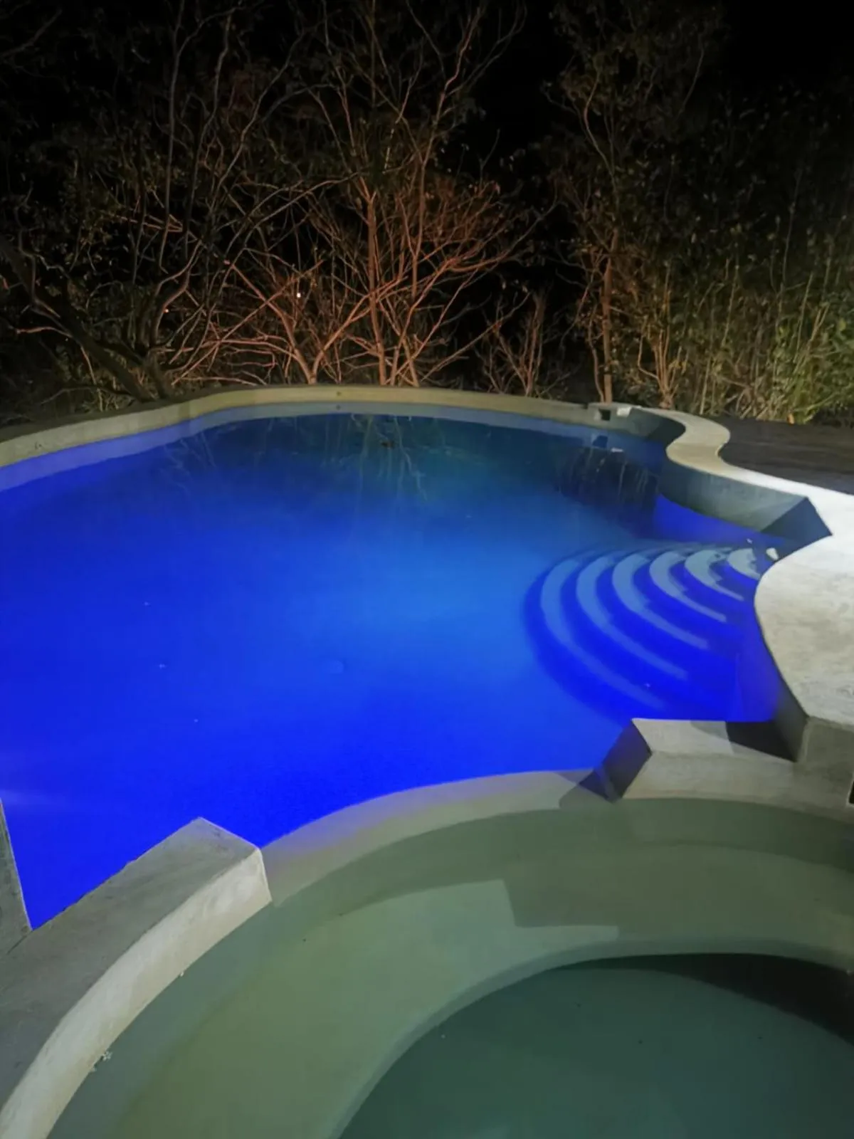 Night in Hotel Ruunda