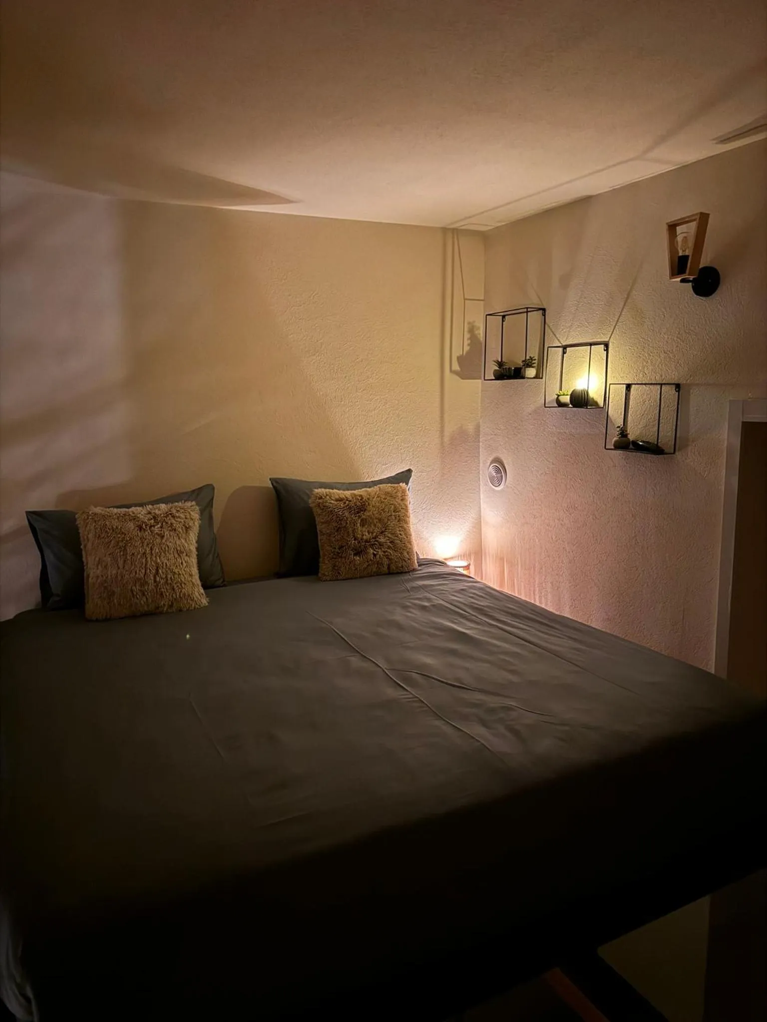 Bed in Zimmer Boutique Hotel