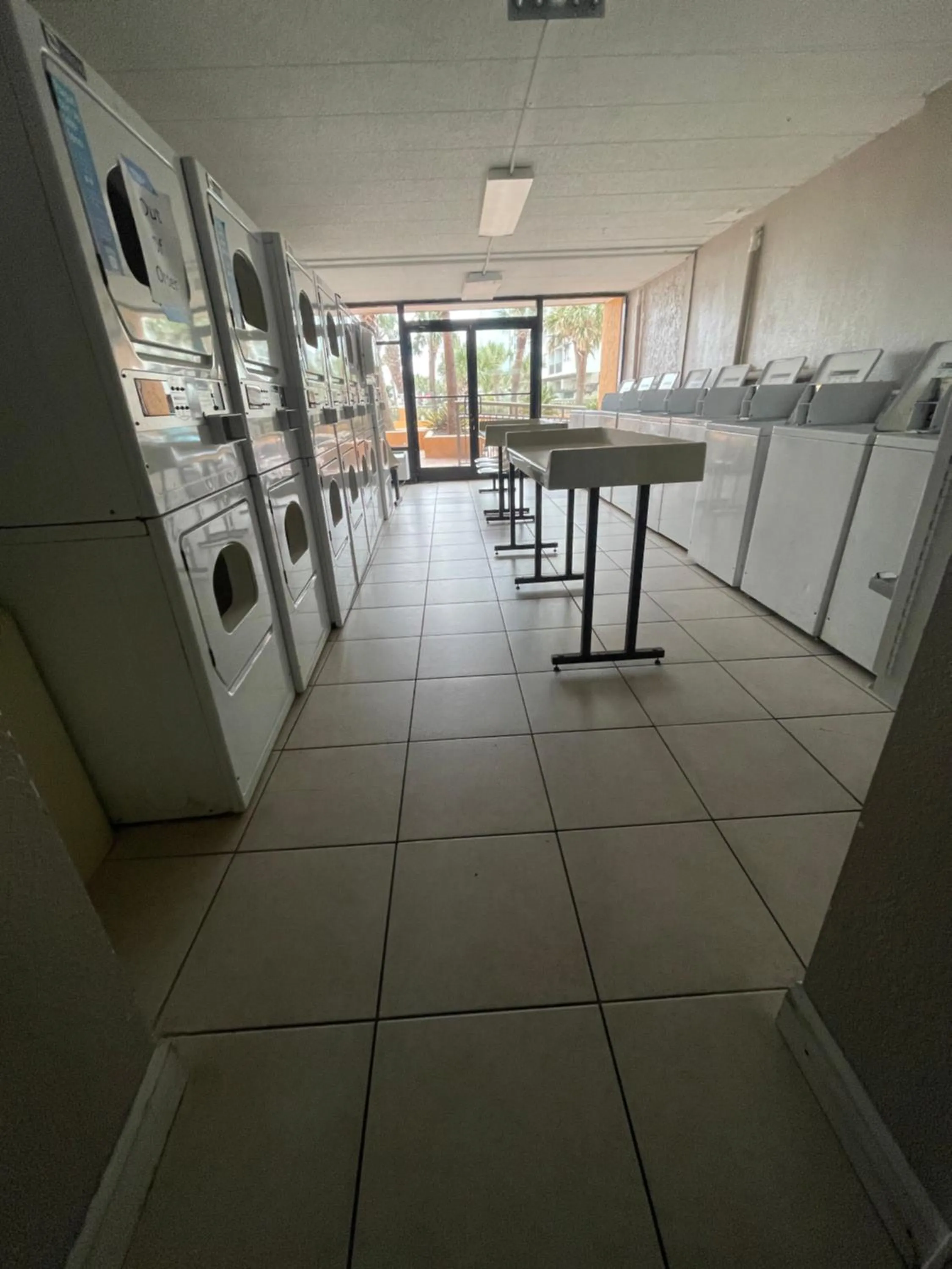 washing machine in Caravelle Resort