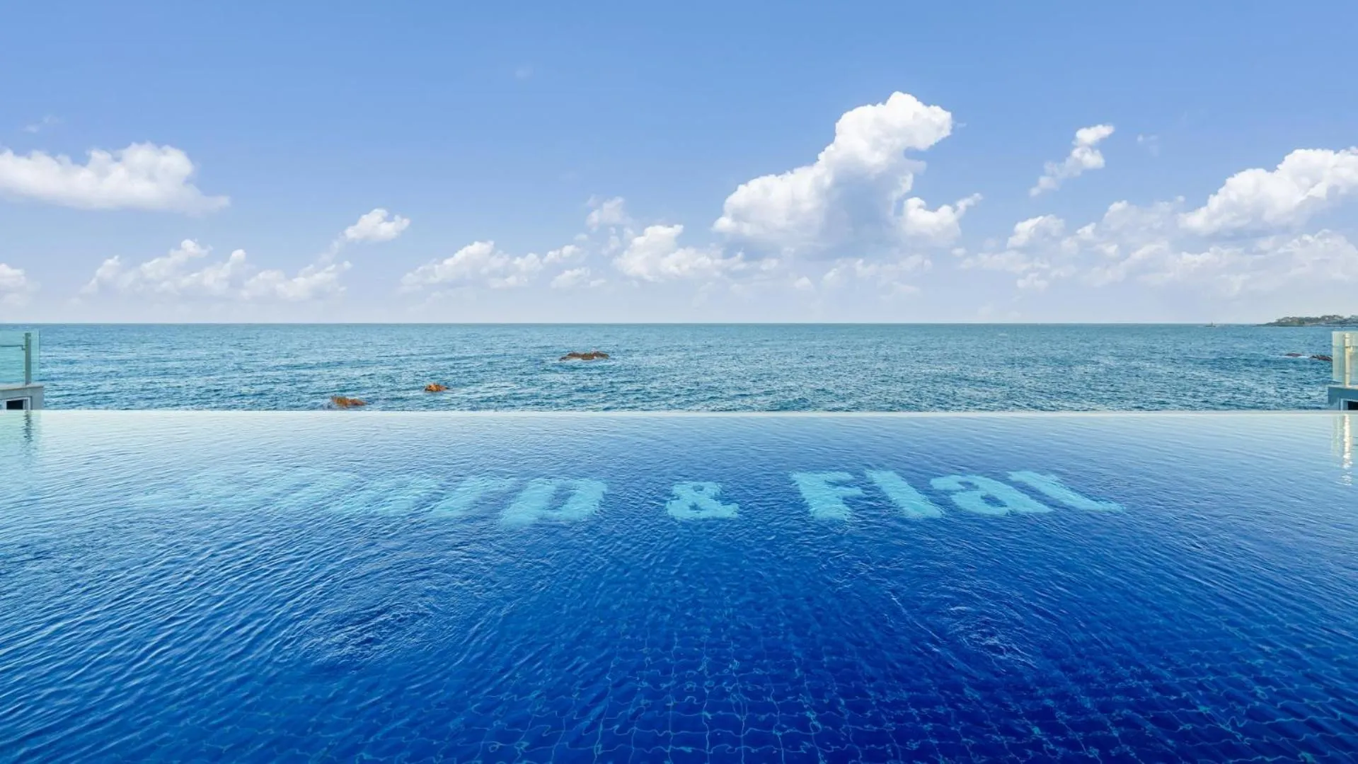 Swimming pool in Sharp & Flat Hotel