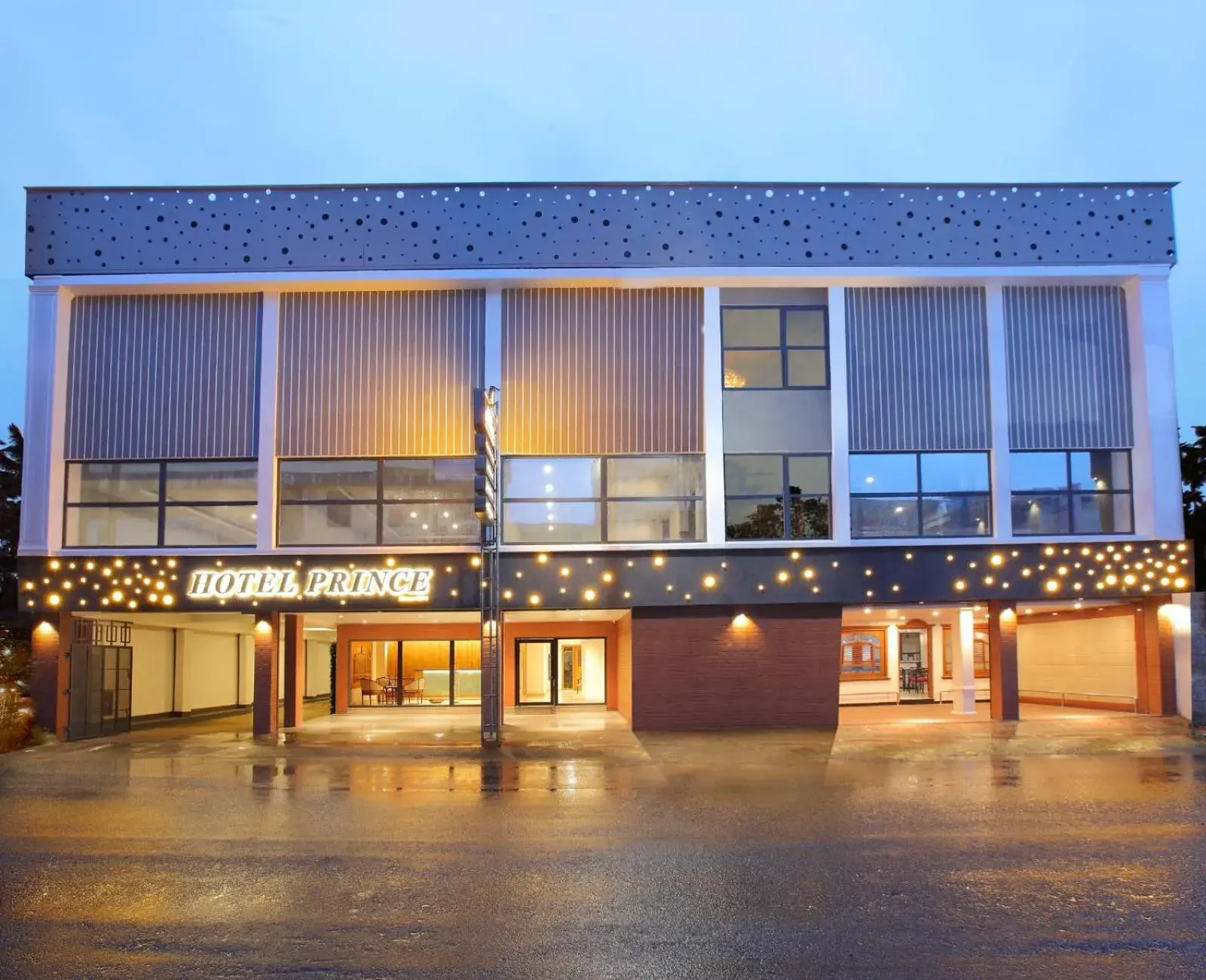 HOTEL PRINCE HOTEL PRINCE