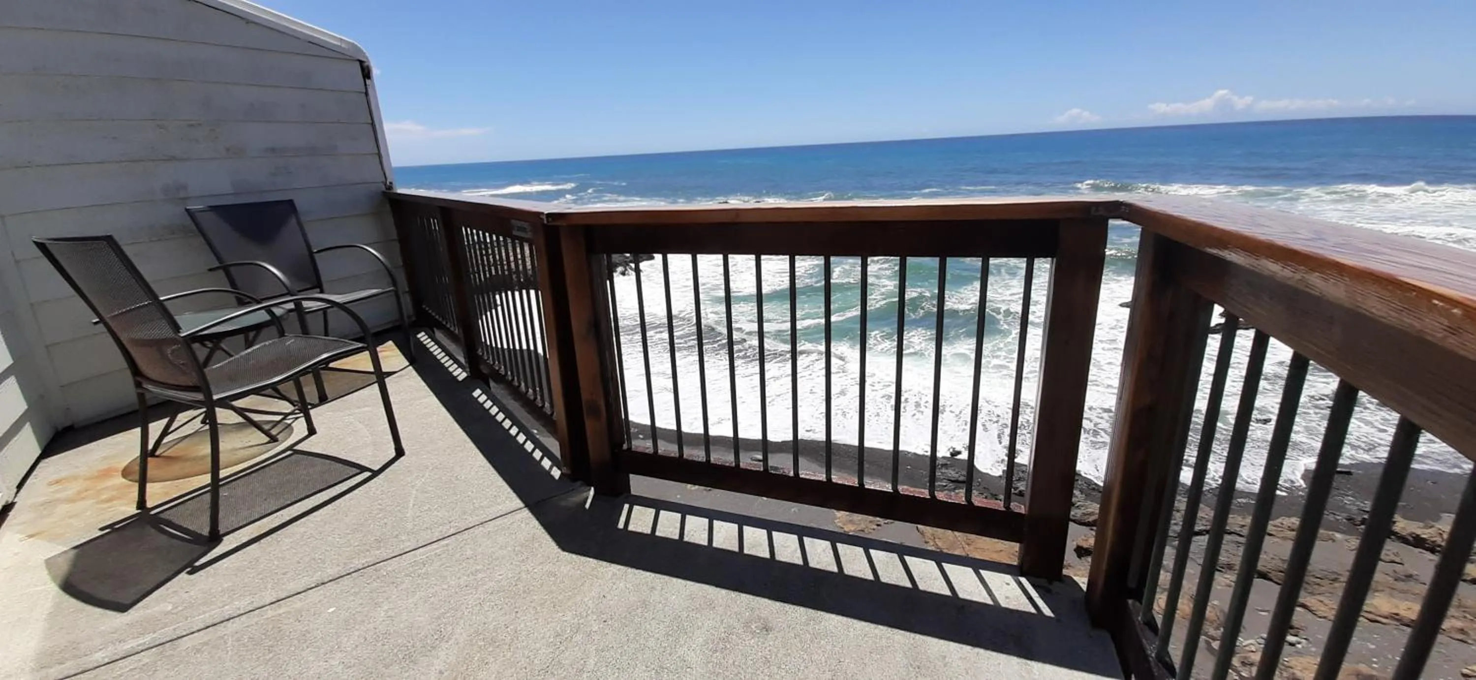 Balcony/Terrace in The Oceanfront Inn