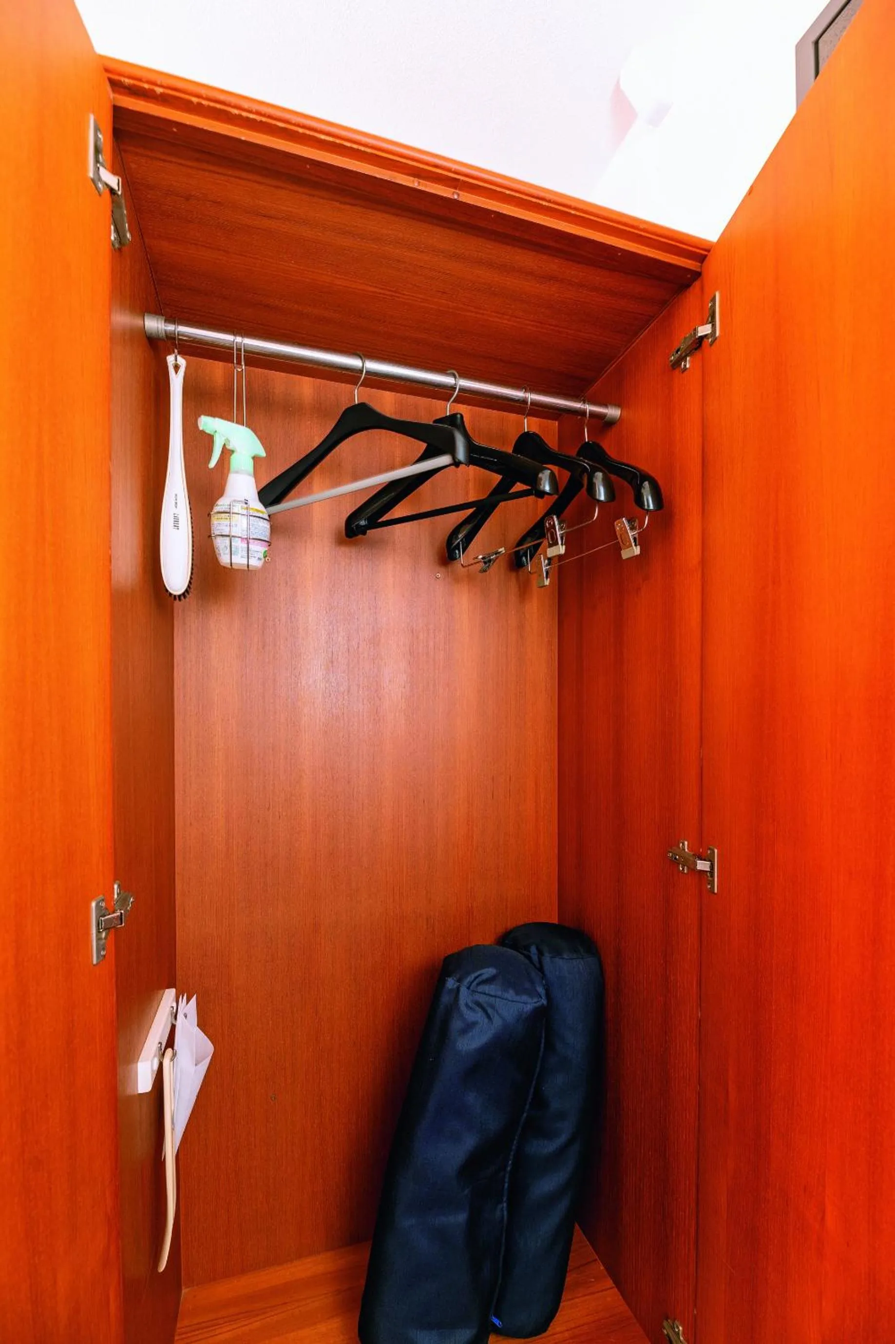 wardrobe in Aomori Green Park Hotel Annex