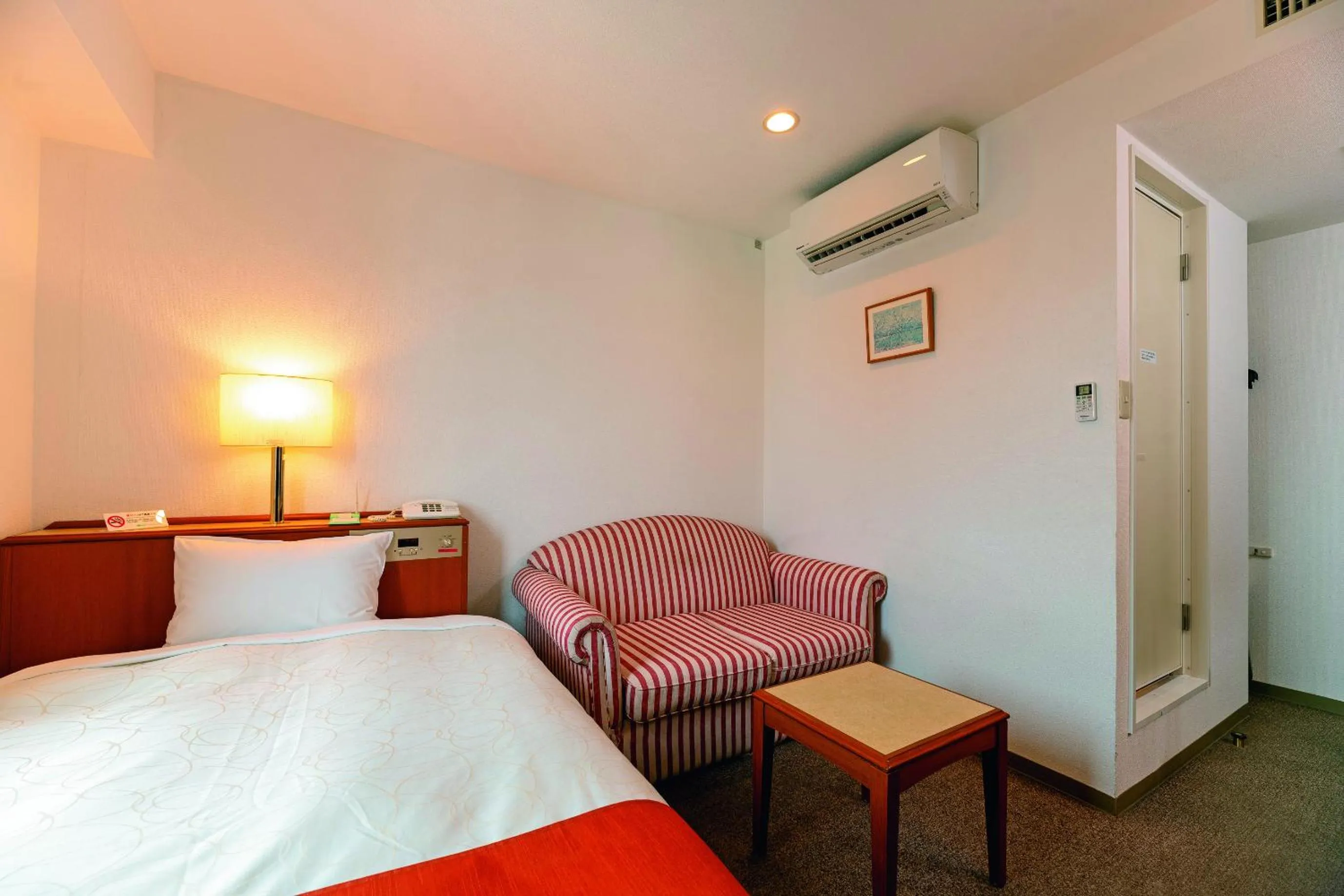 Photo of the whole room, Bed in Aomori Green Park Hotel Annex