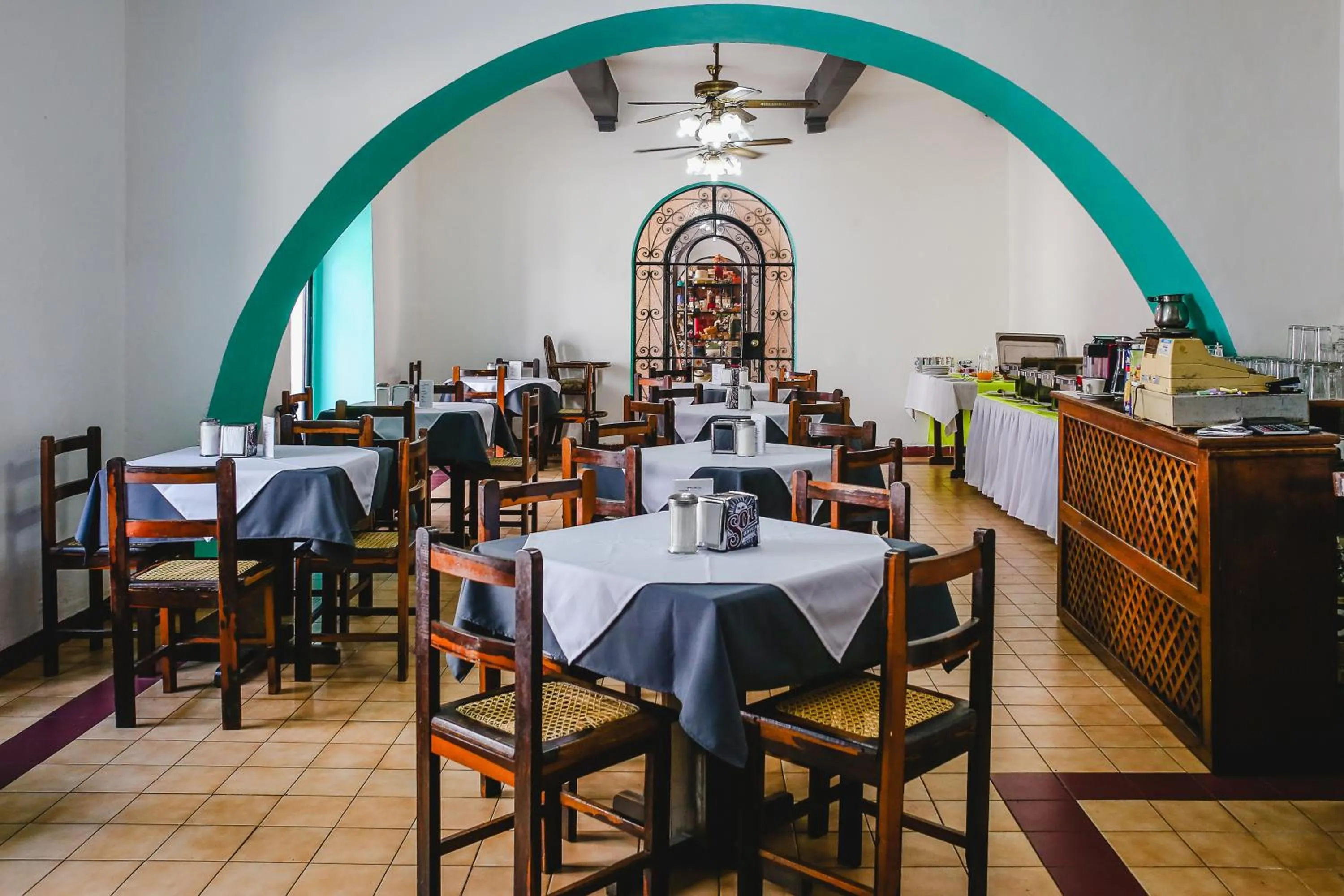 Restaurant/places to eat in Hotel Montejo