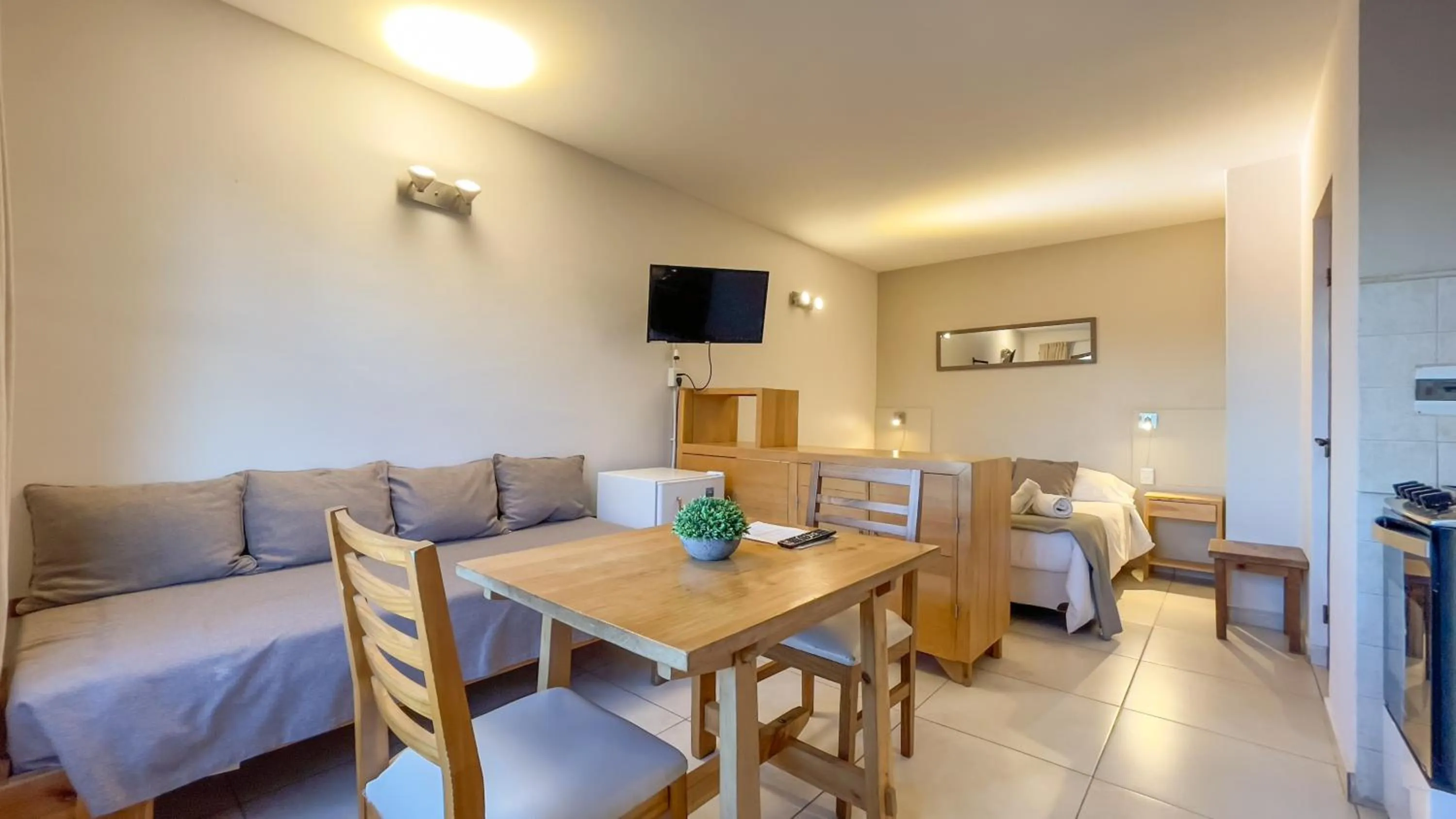 Dining area, Bed in Las Gaviotas