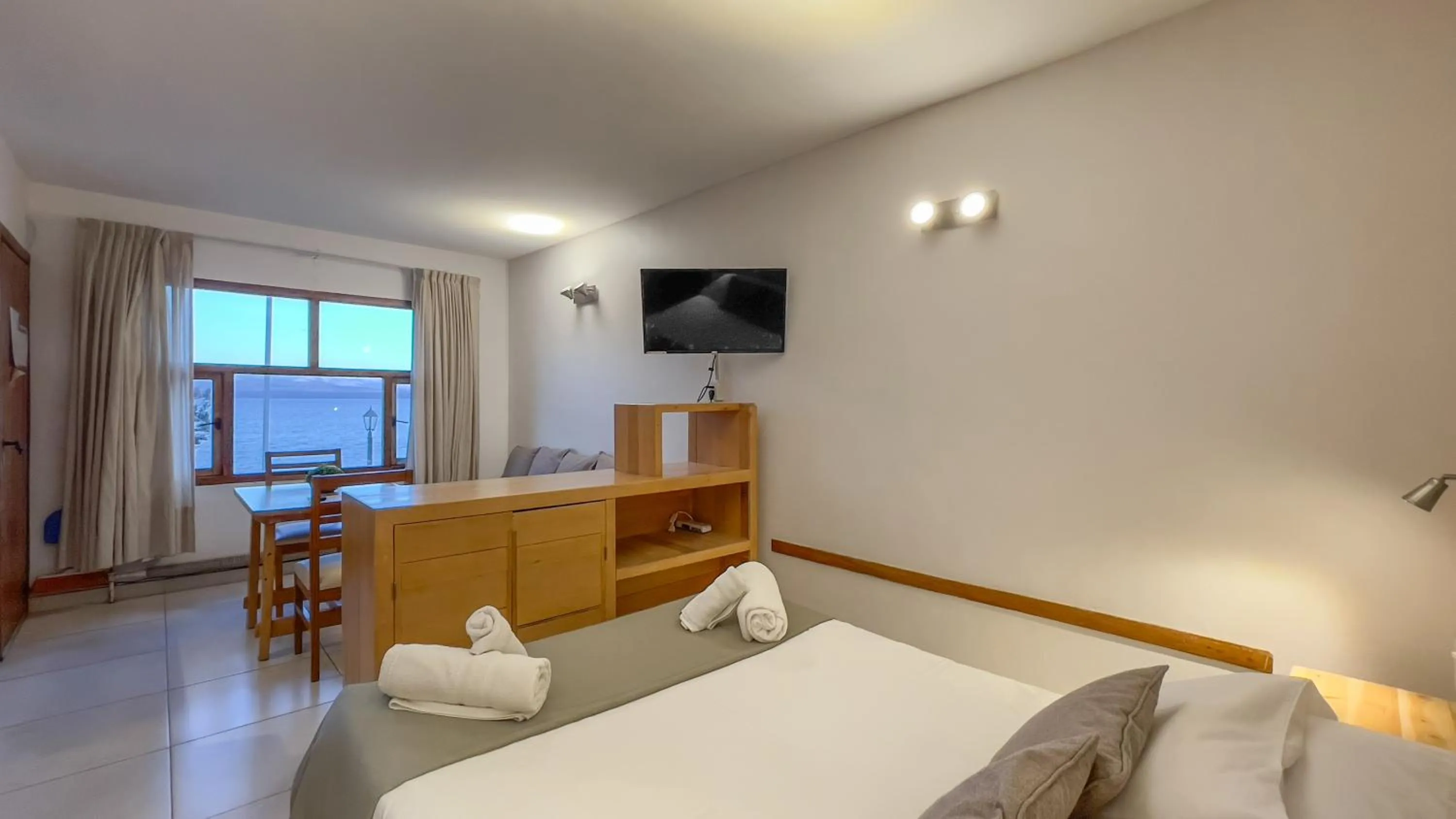 Lake view, Bed in Las Gaviotas